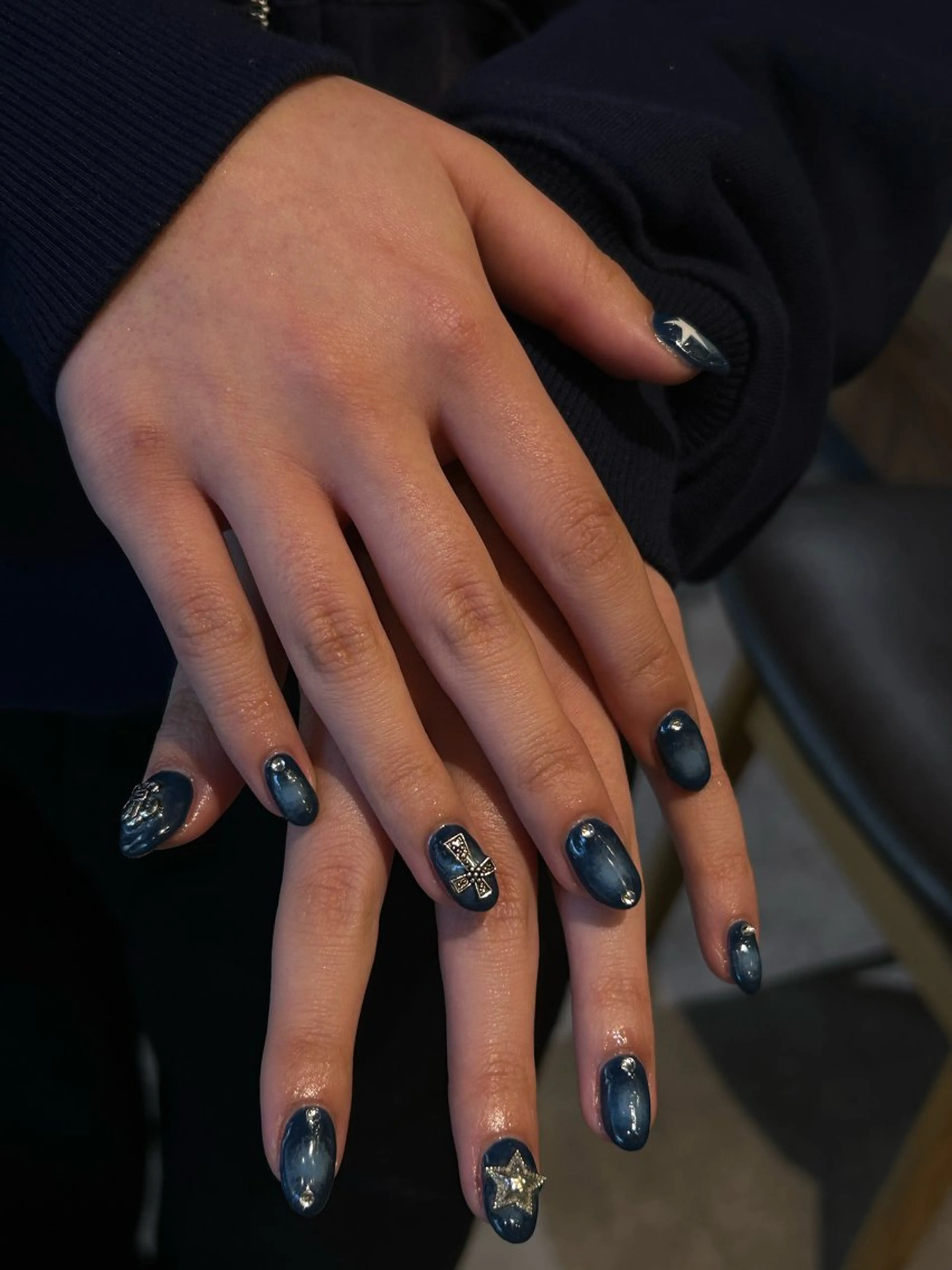 ネイル ハンドネイル ᗰIᖇᗩ🍓★ ᑎᗩIᒪのネイルデザイン