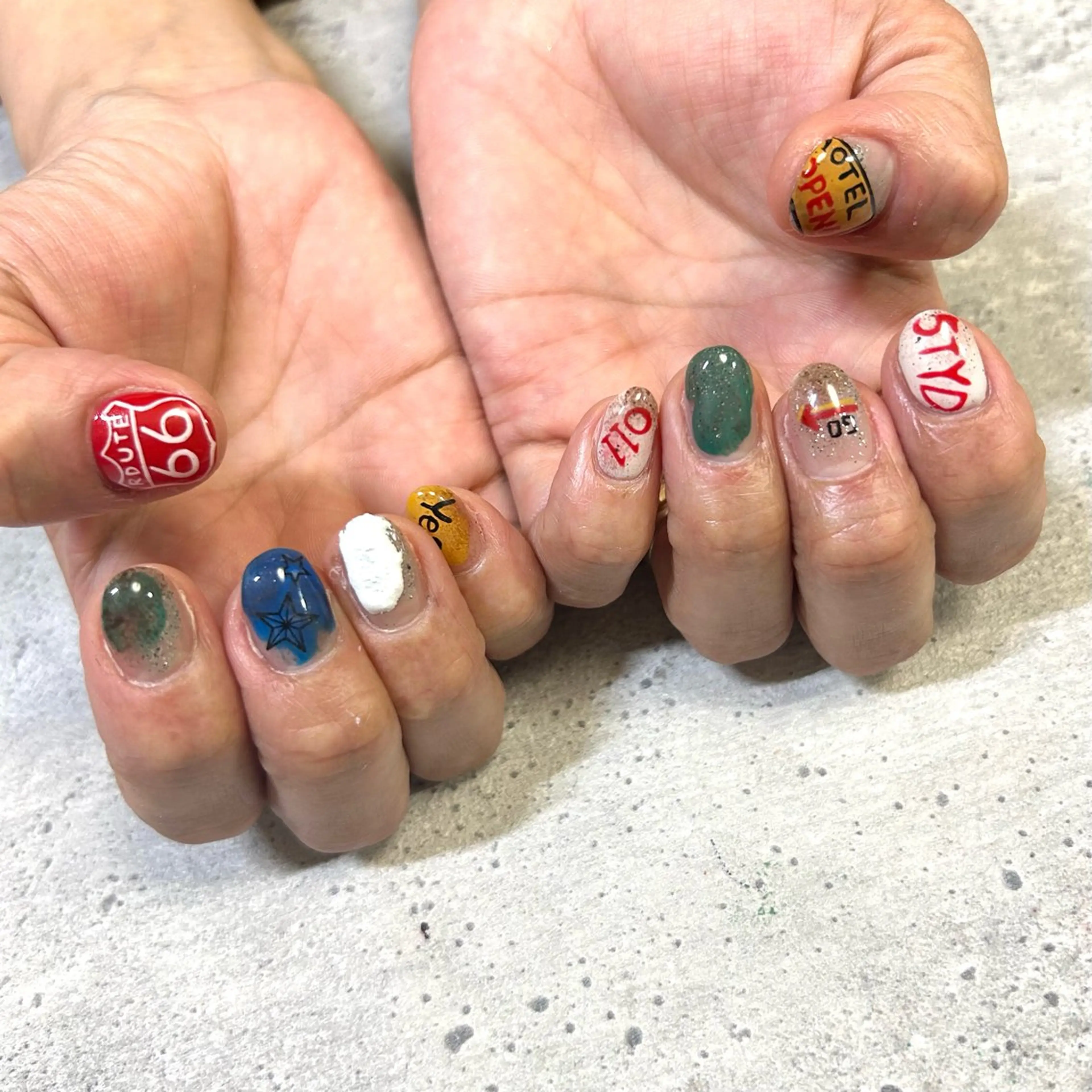 ネイル ハンドネイル ハンドケア 今福鶴見ネイル 8(ｴｲﾄ)のネイルデザイン