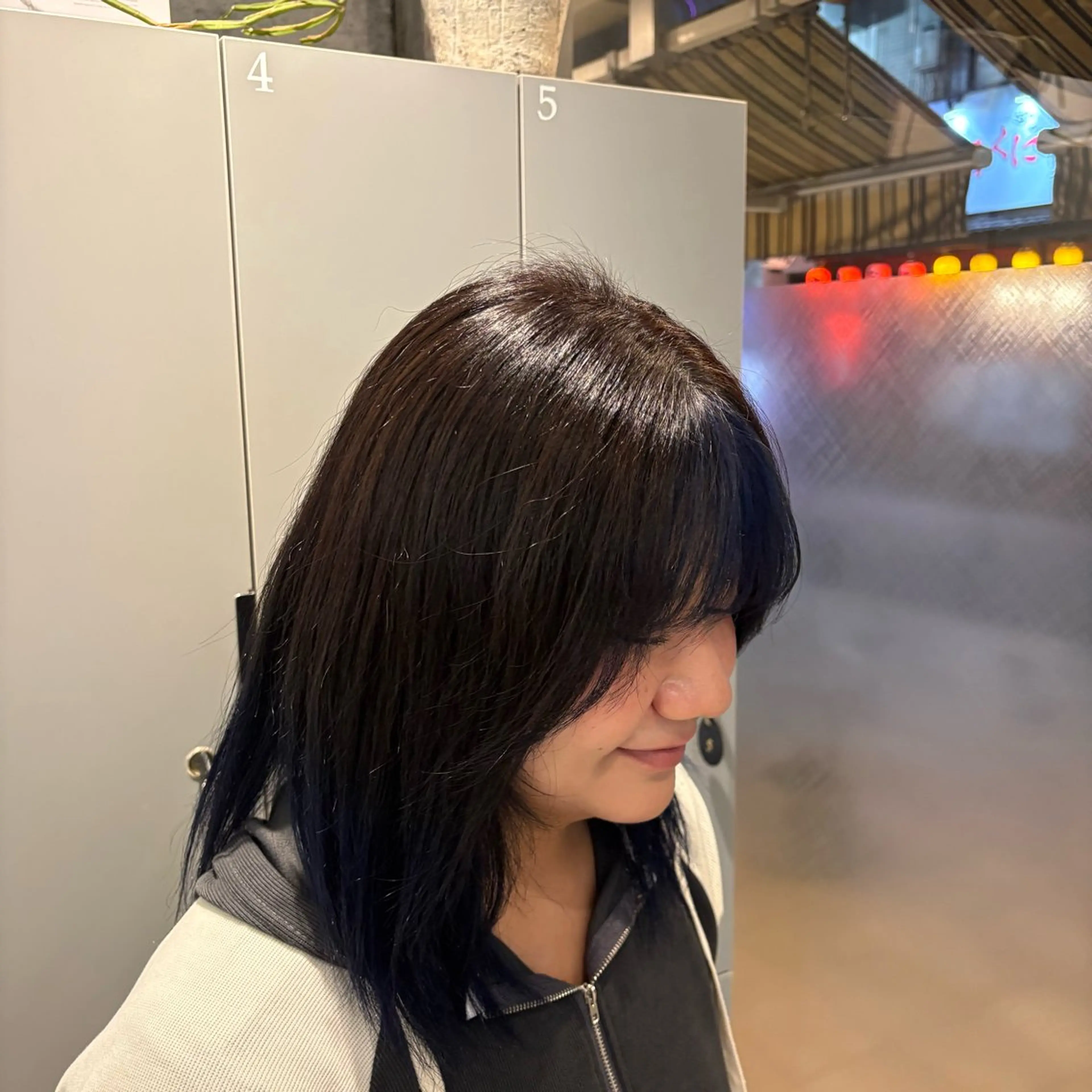 ミディアム カラー ブリーチ ヘアカラー トリートメント ⭐️透明感カラー🤎 チサ🌀のヘアスタイル