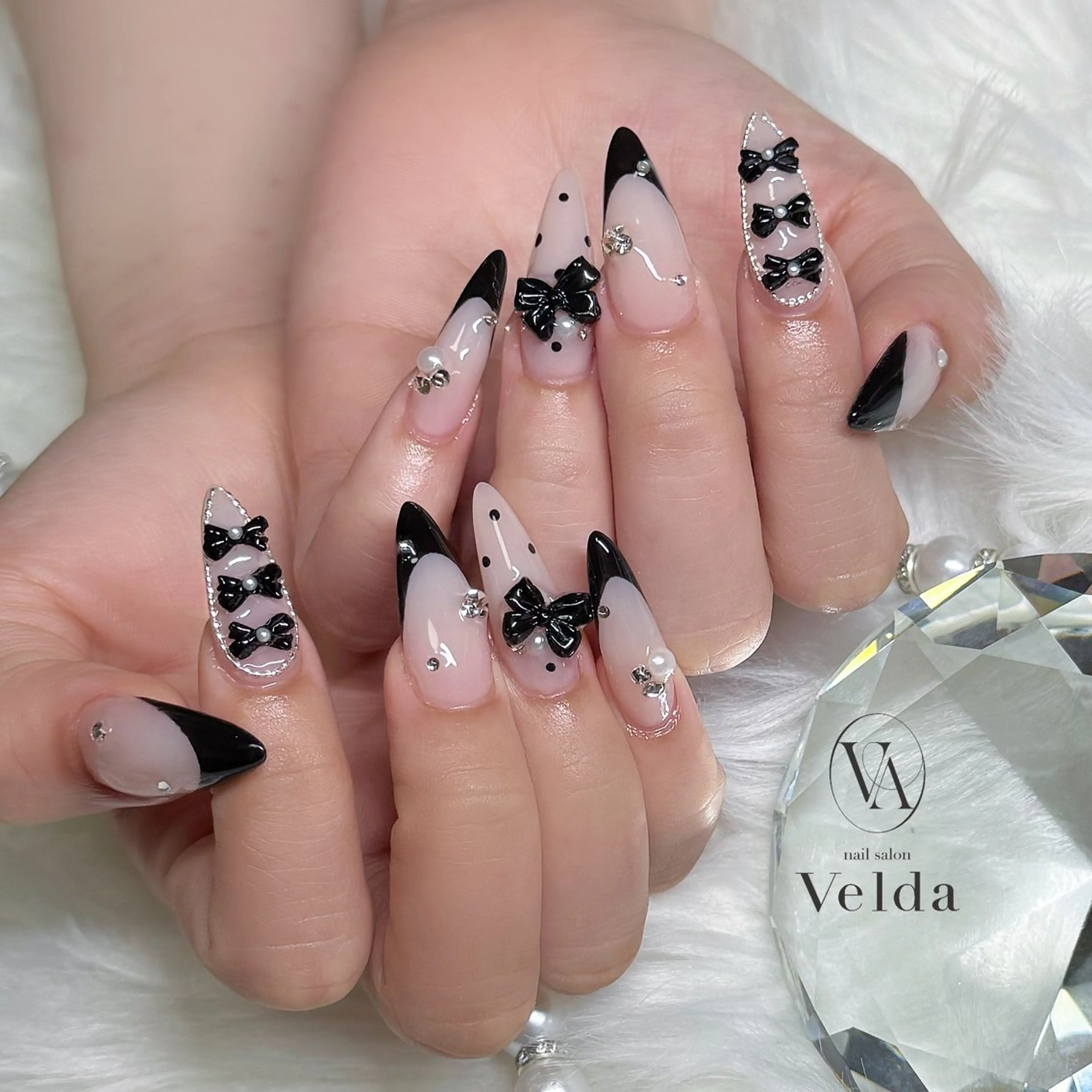 ネイル ドット フレンチネイル 💎スカルプ💎 Velda(ベルダ)のネイルデザイン