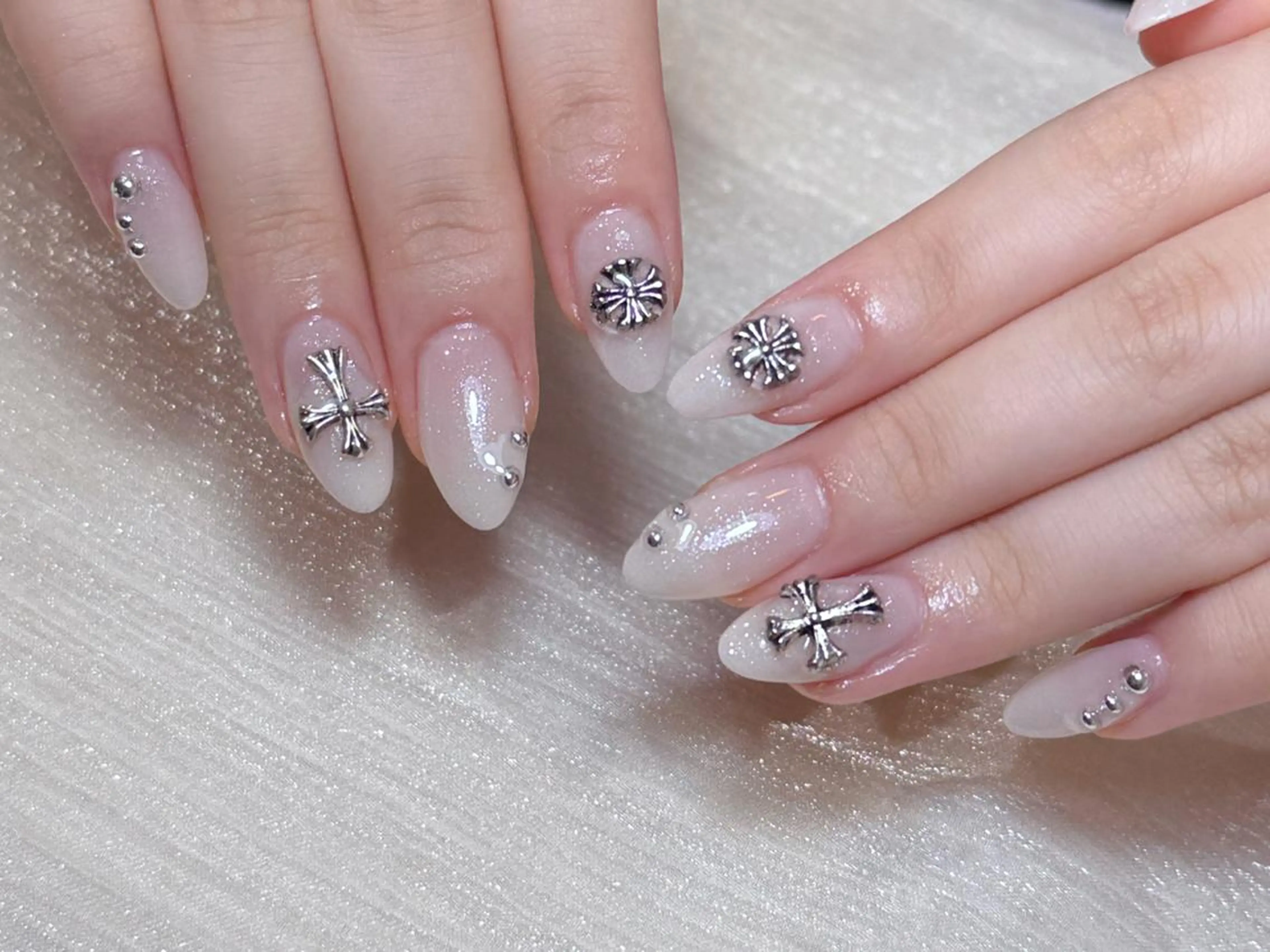 ネイル ハンドネイル ハンドケア Lumina Nail💕のネイルデザイン