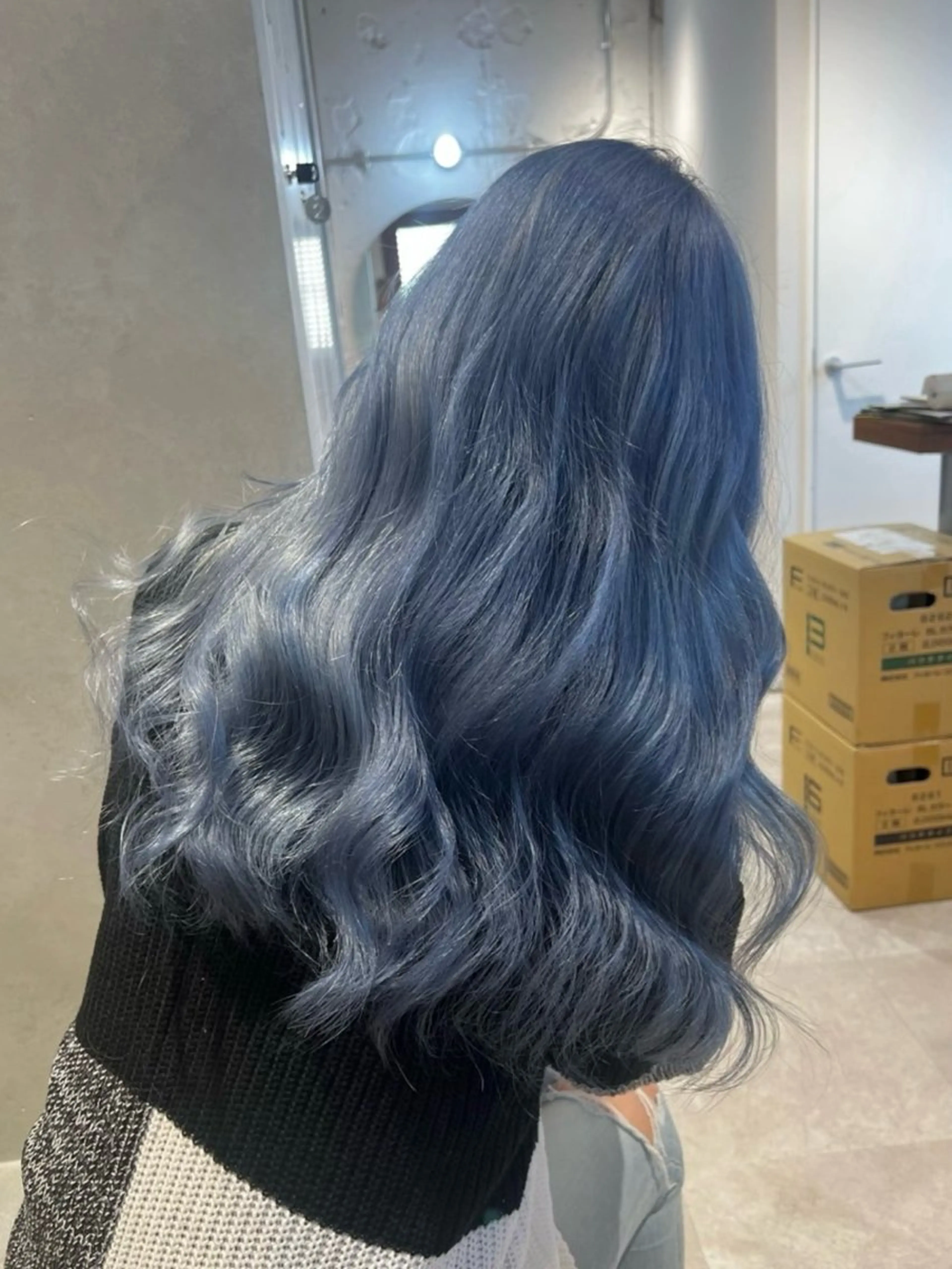 ロング カラー カット ヘアカラー 山口 摩七斗のヘアスタイル