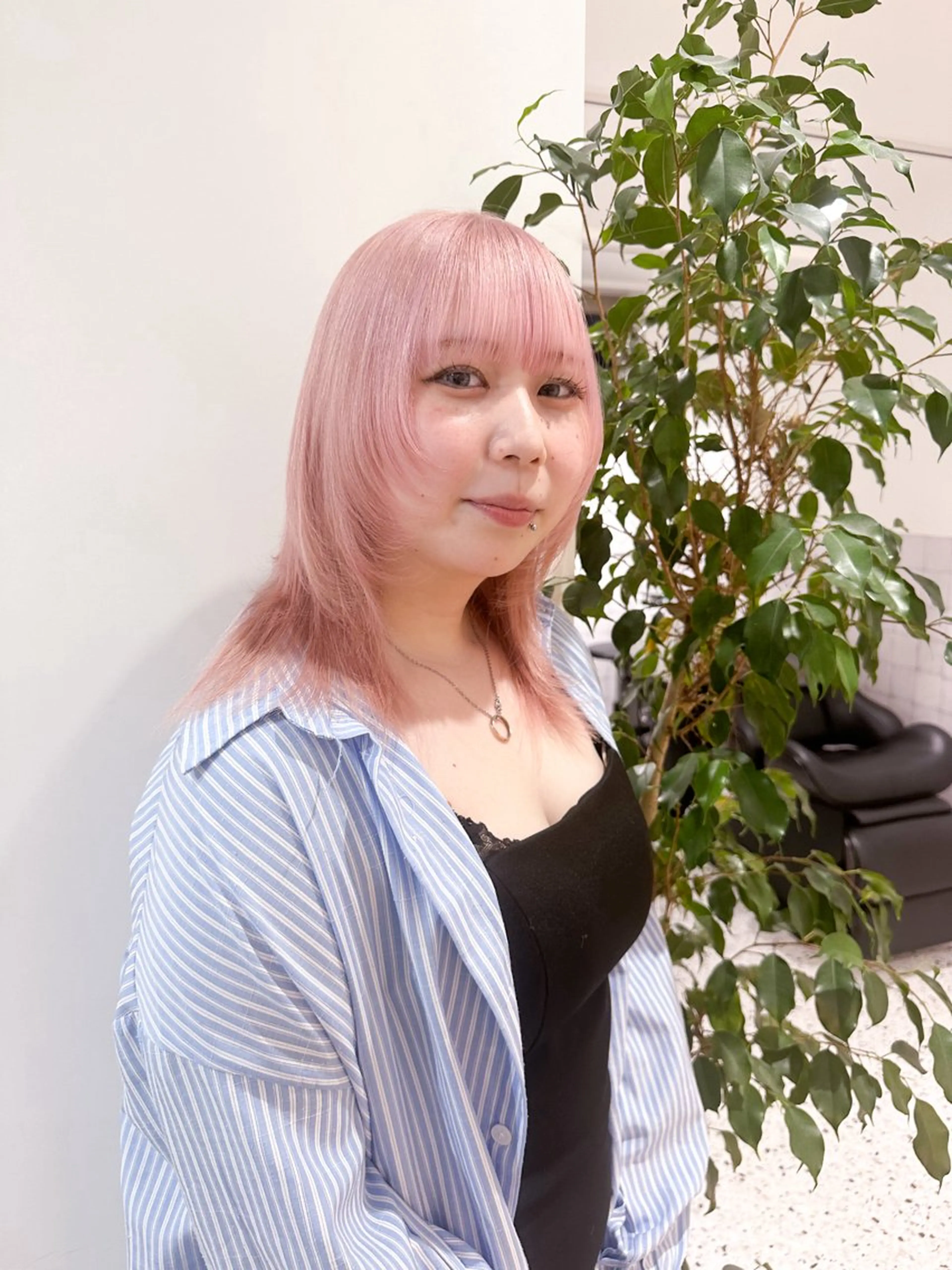 ロング カラー AO アオのヘアスタイル