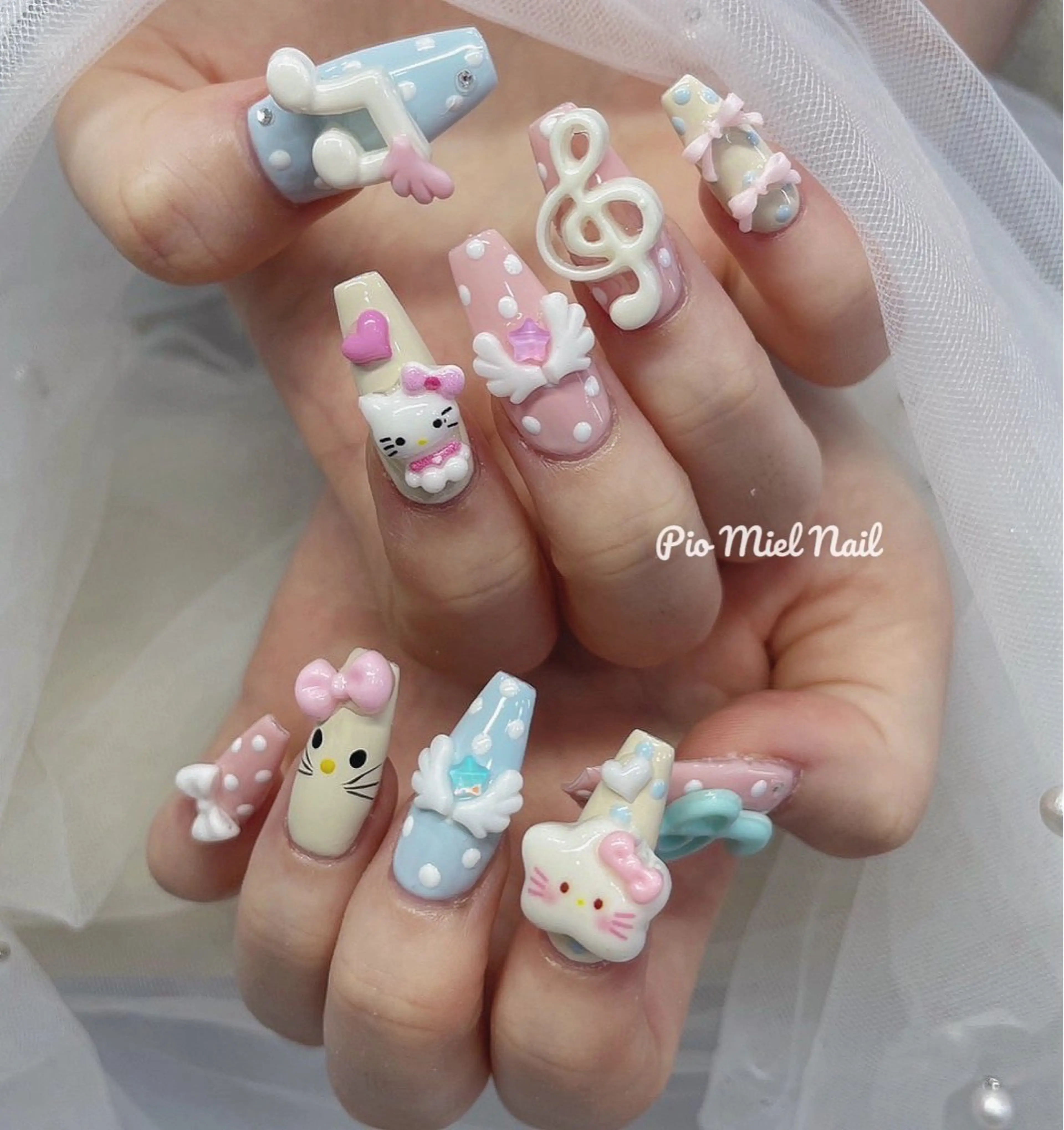 ミディアム 韓国風ヘア ハンドネイル HANA 長さだしのネイルデザイン