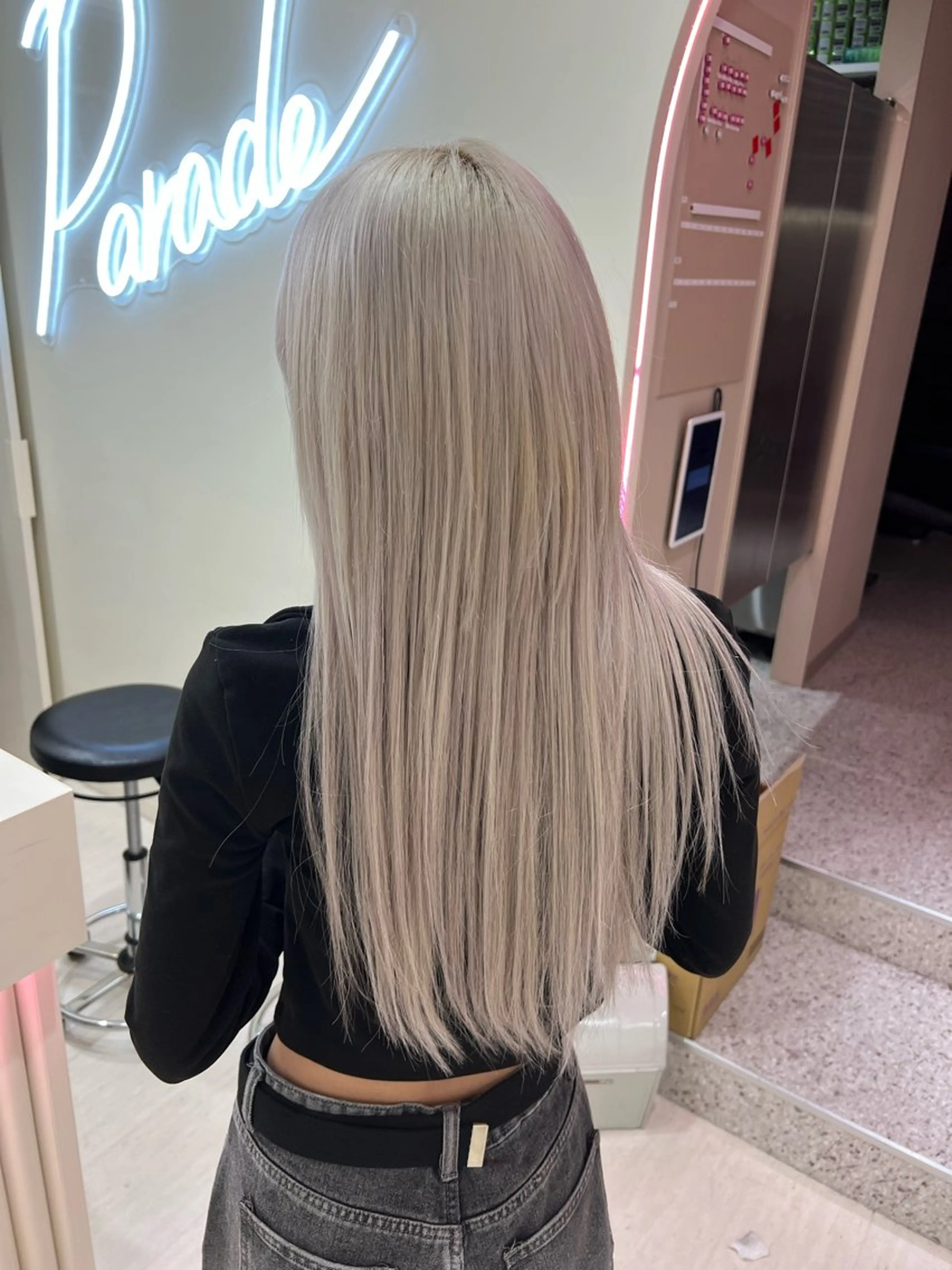 ロング カラー ヘアアレンジ 韓国レイヤー&ピンク 艶髪🩶maikoのヘアスタイル