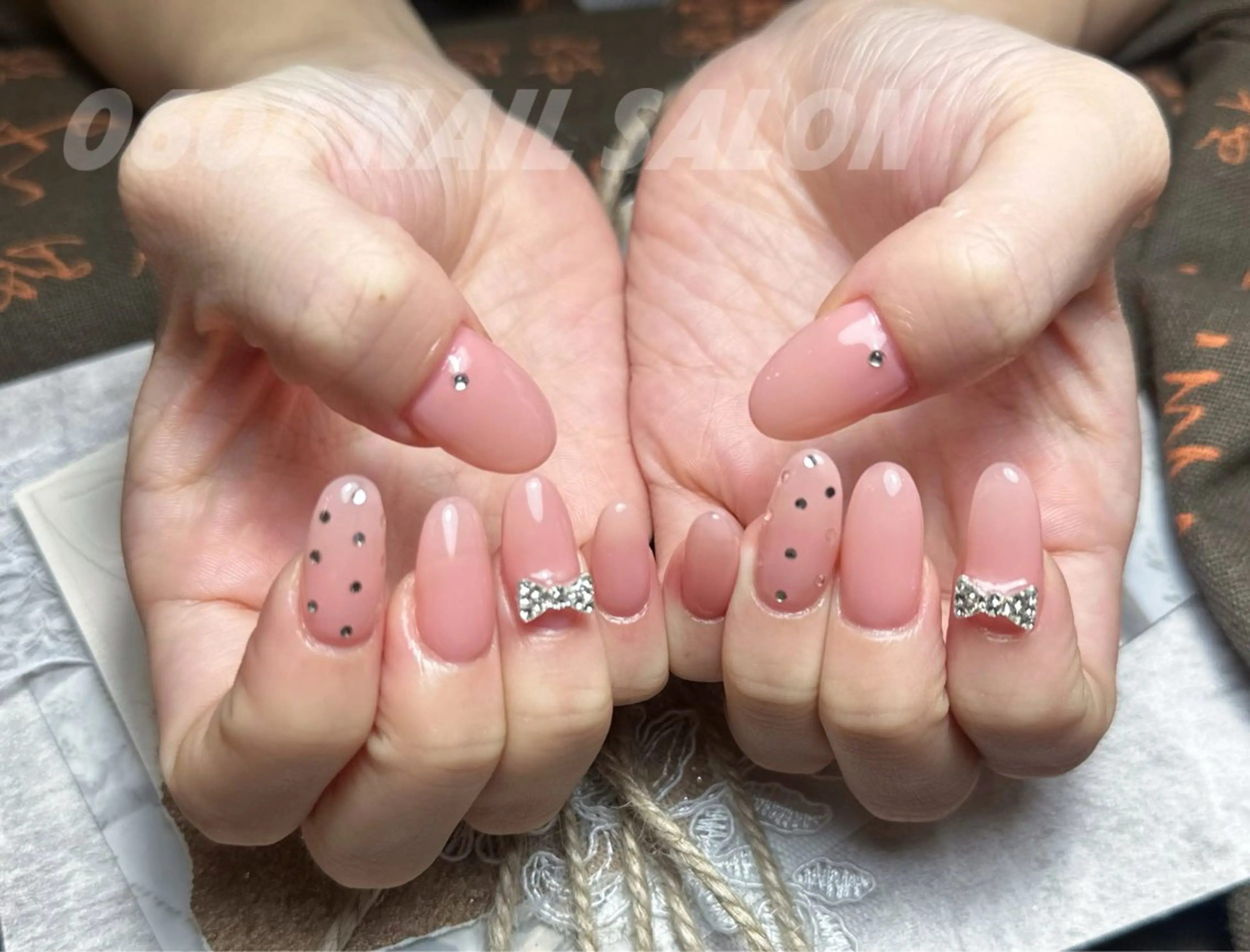 ネイル 長さ出し ワンカラーネイル ネイルチップ ishiro 🍂のネイルデザイン