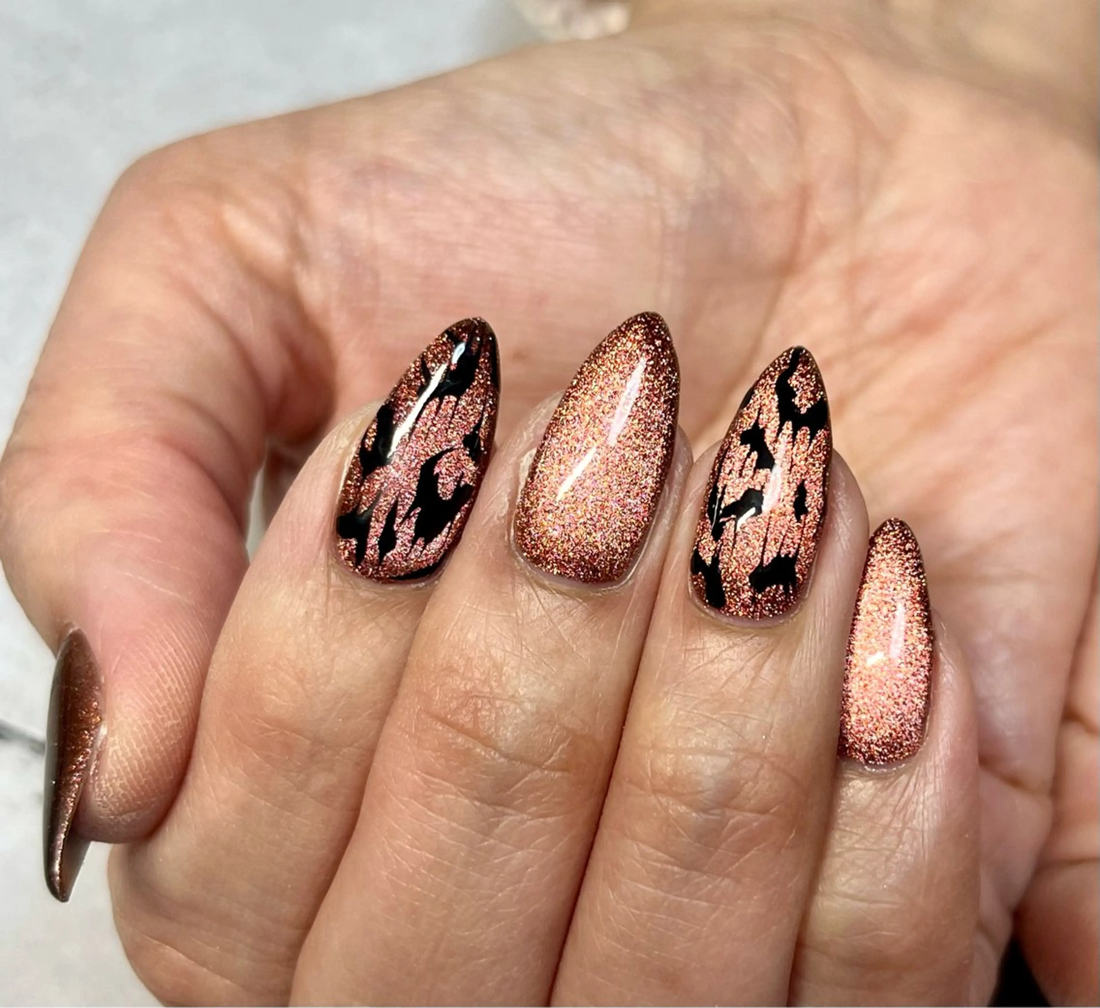 ネイル アニマル柄 マグネットネイル ハンドネイル まり りぃ〜んのネイルデザイン