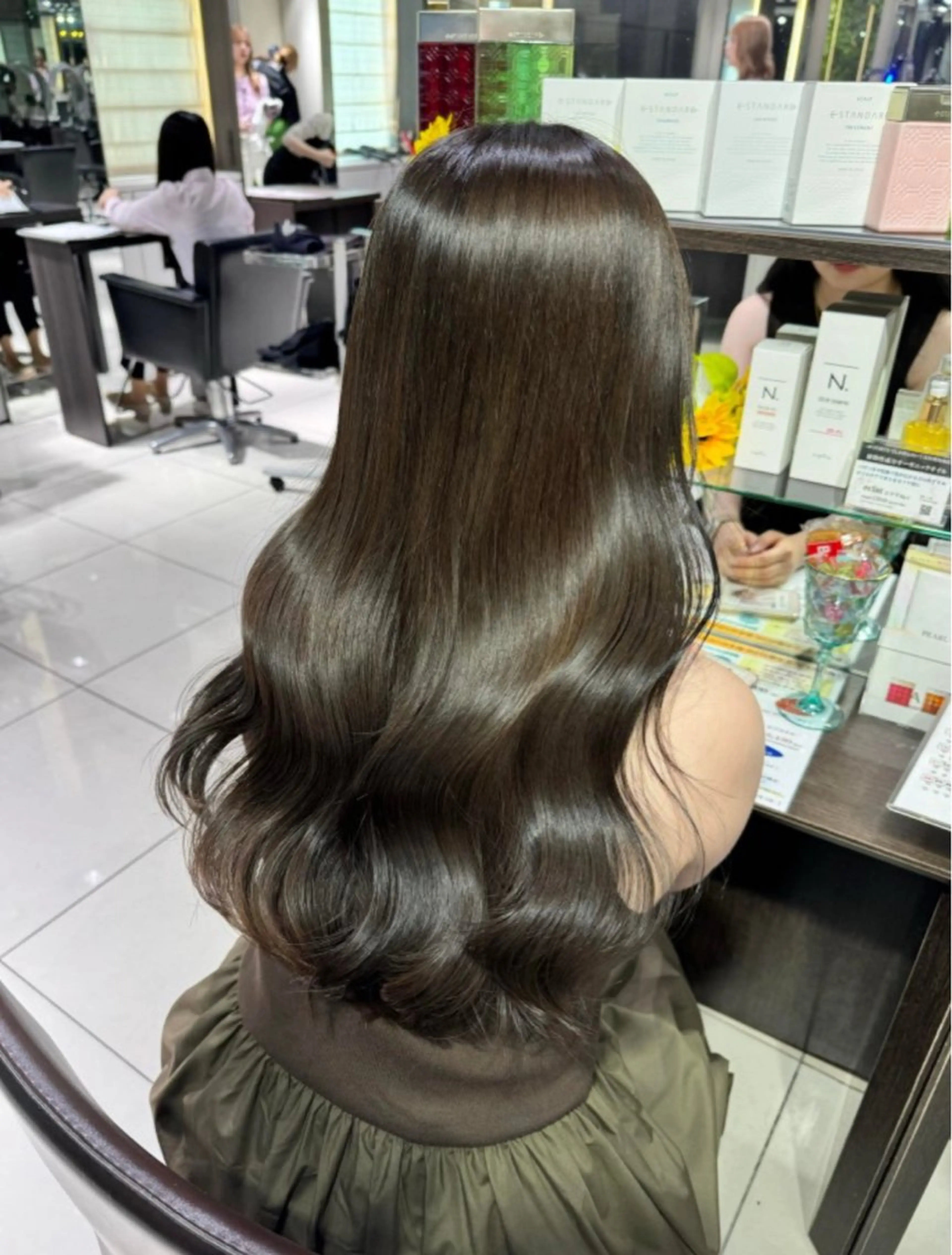 カラー 透明感カラー 藤田あかね🎀 カラー/艶髪のヘアスタイル