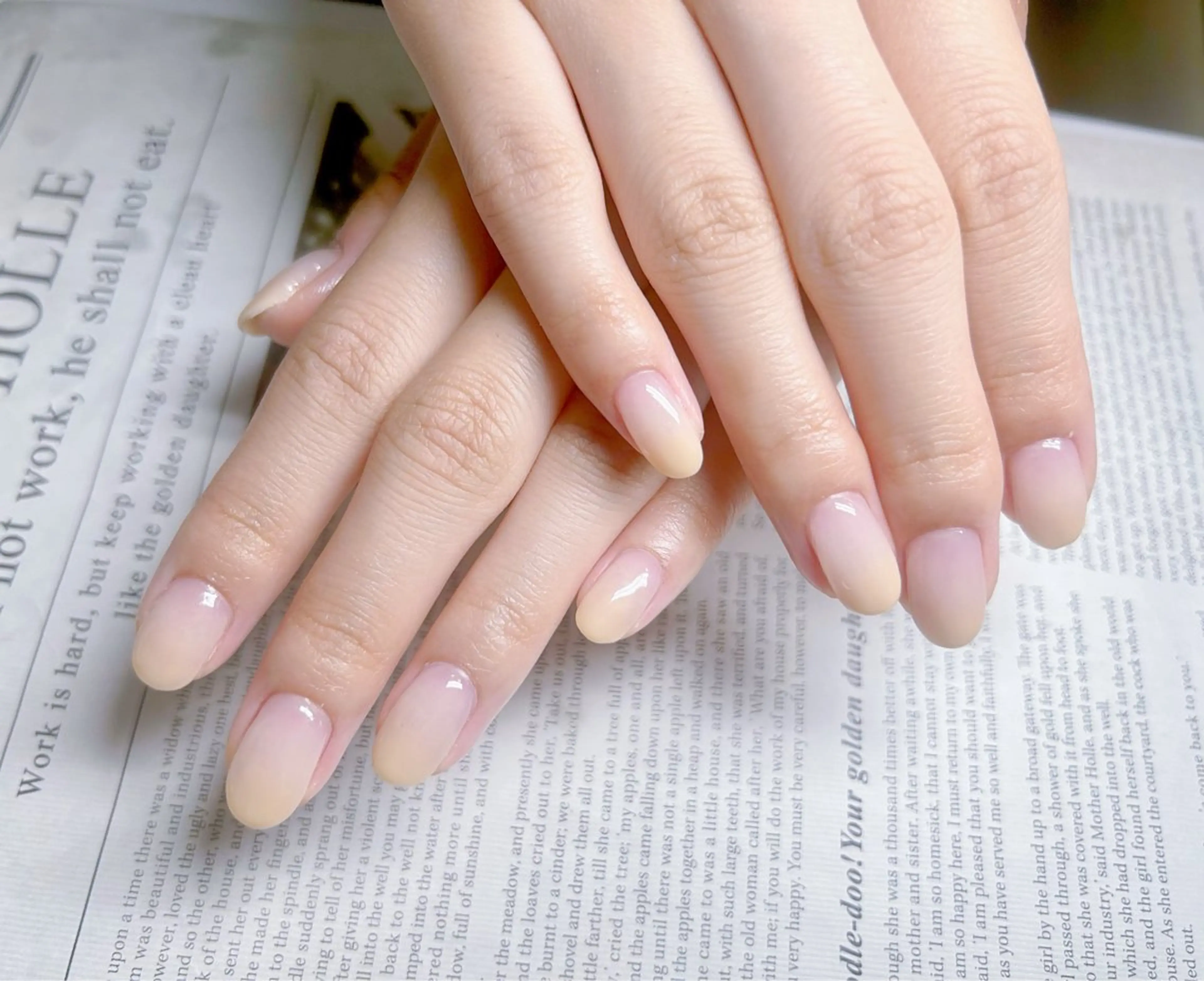 ネイル コウ ヨウのネイルデザイン