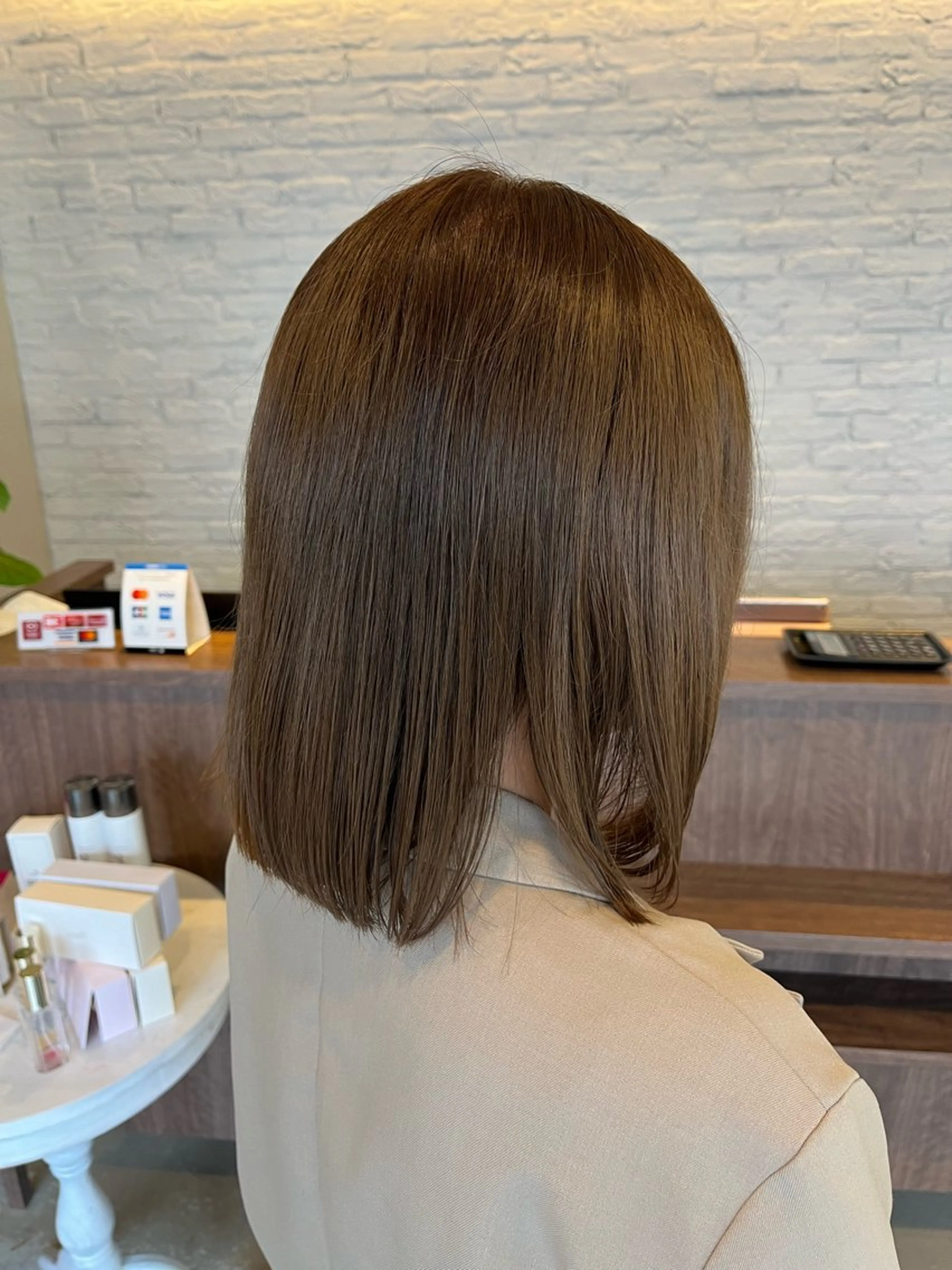 ミディアム カラー ブリーチ⏳艶カラー Natsukiのヘアスタイル