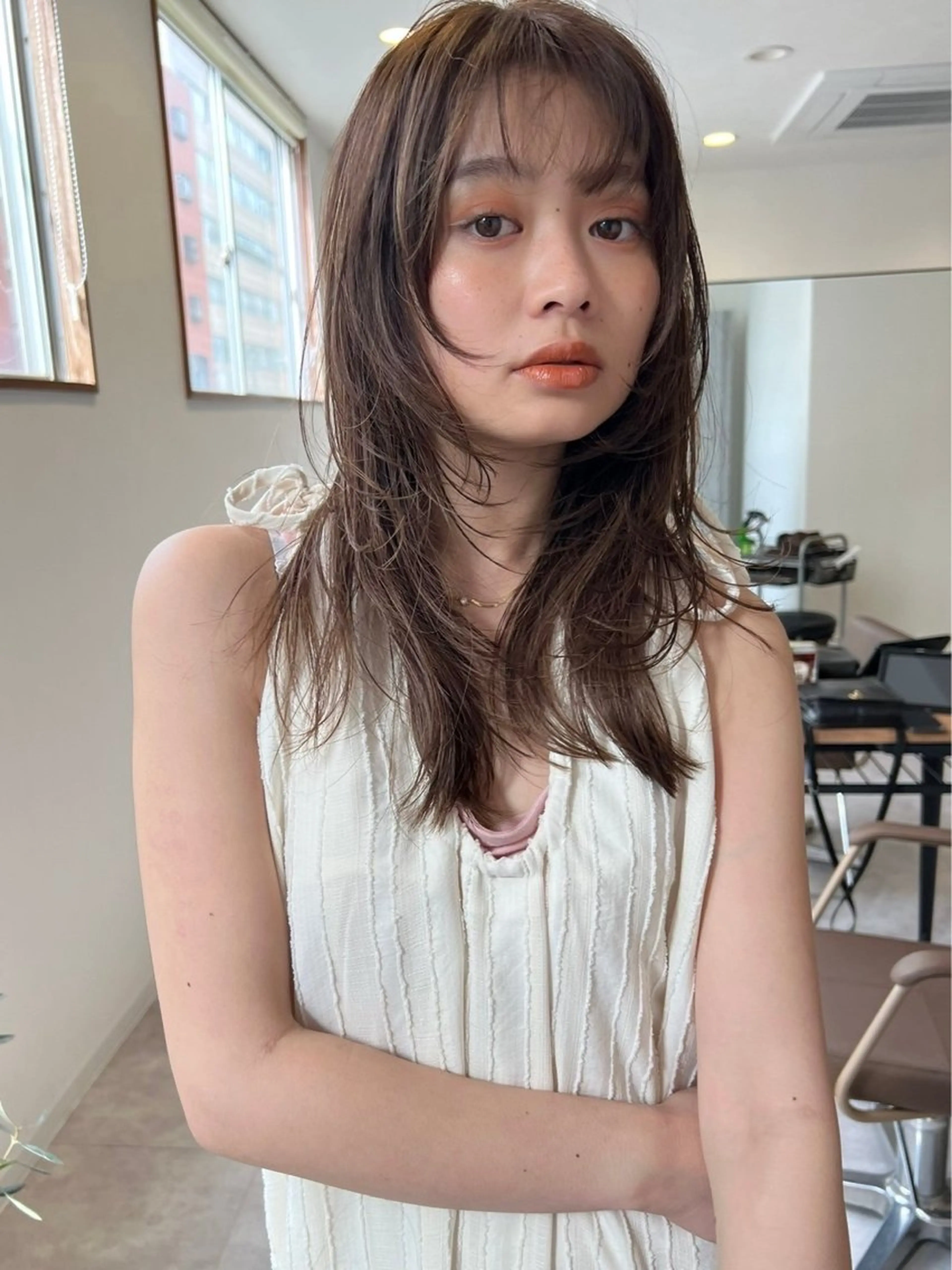 カラー anon Loemのヘアスタイル