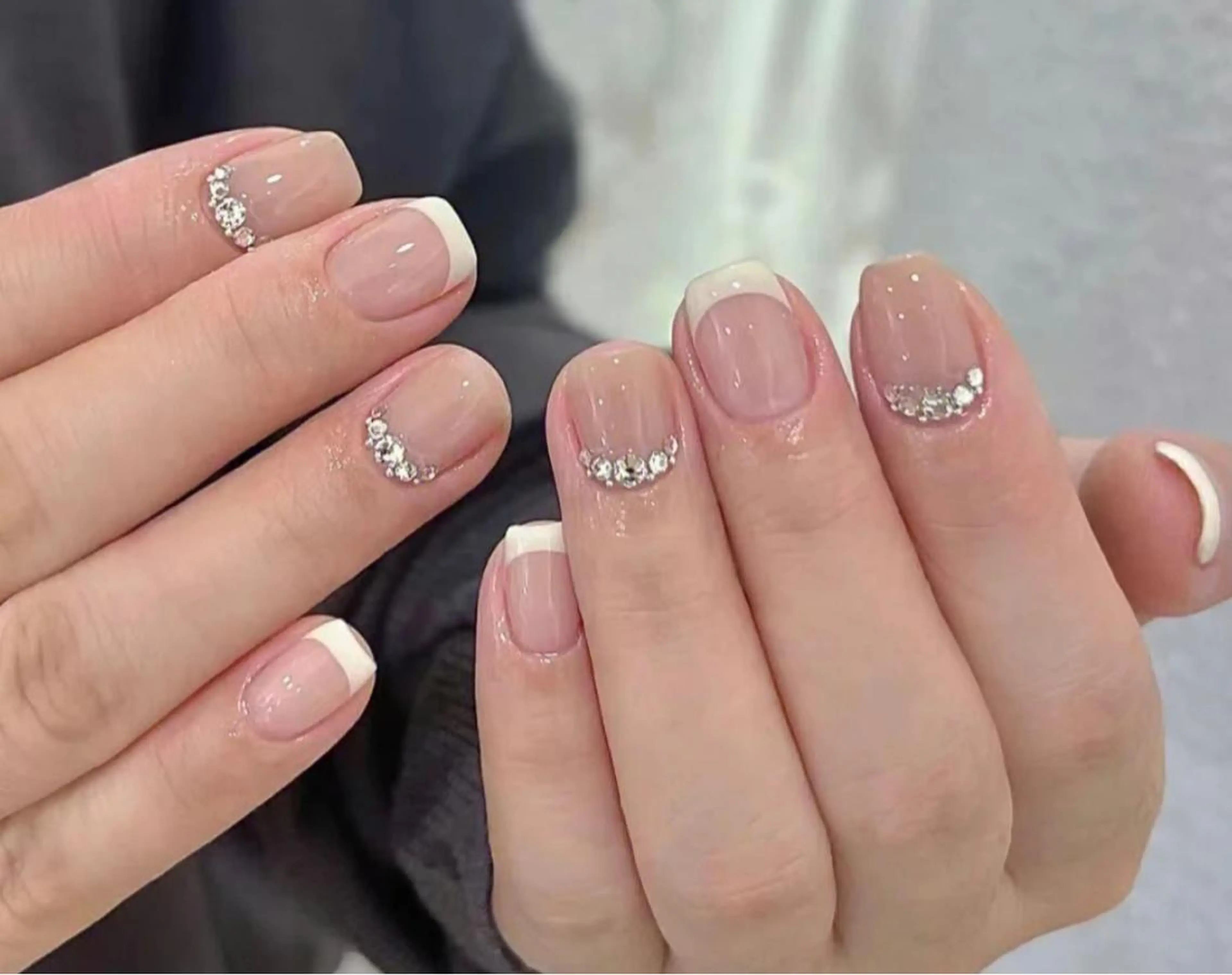 ネイル オーロラネイル べっ甲ネイル クリアネイル 氷ネイル・うるうるネイル 韓国ネイル ハンドネイル KARI ネイルサロンのネイルデザイン