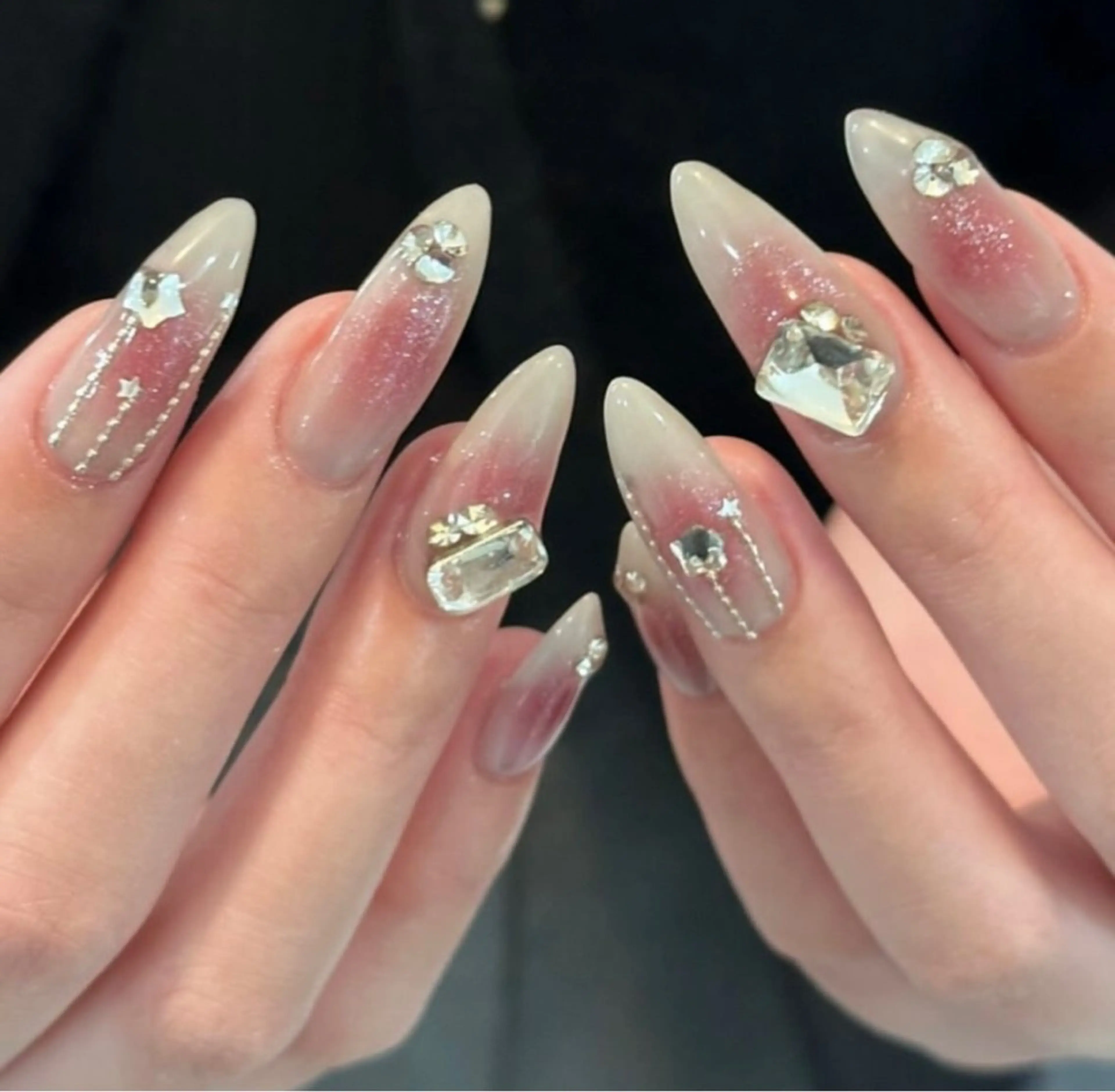 ネイル ハンドネイル NiJi Nailsのネイルデザイン
