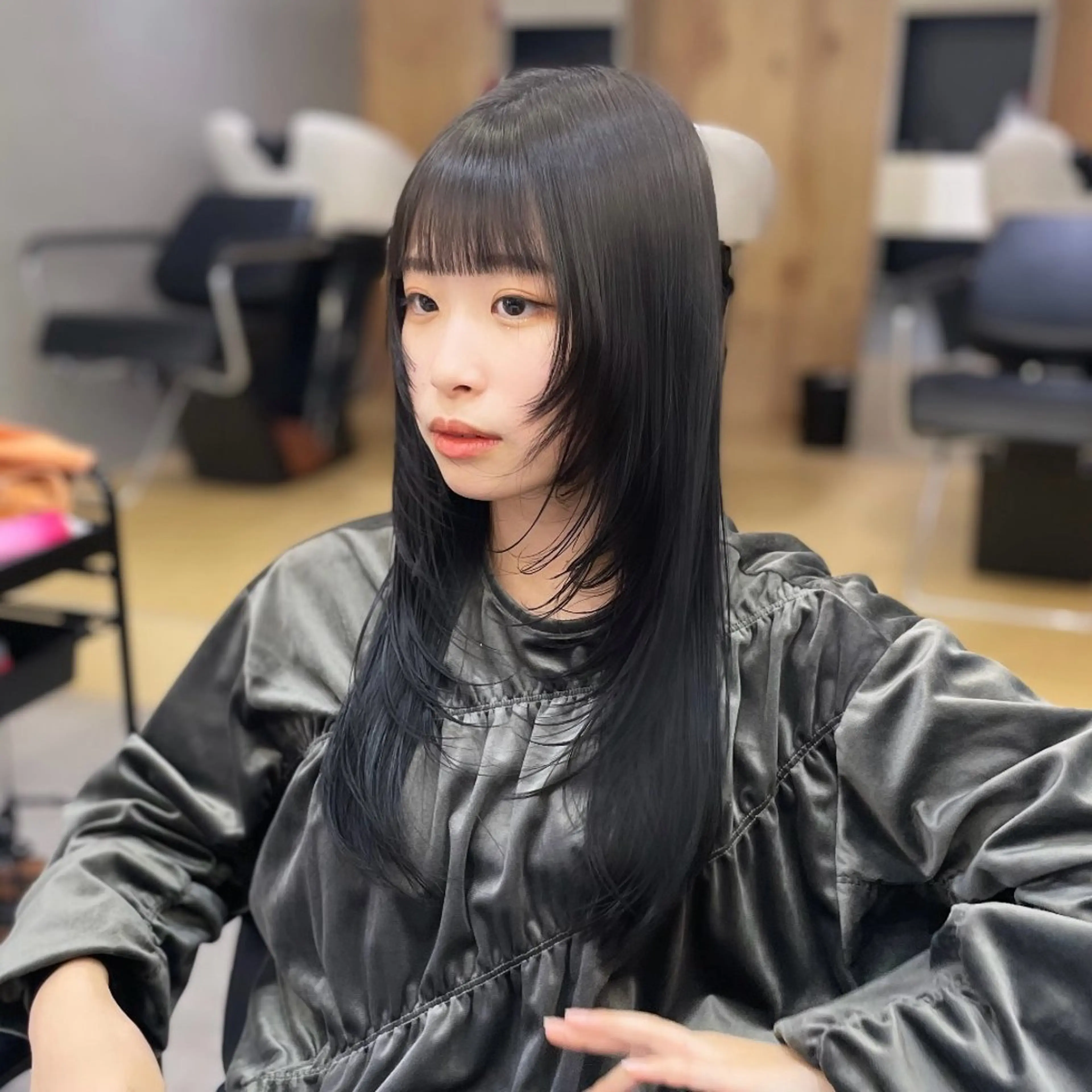 ロング カラー 黒髪 ハイレイヤー レイヤーカット カット ヘアカラー Rui/透明感カラー 暖色/レイヤーカットのヘアスタイル