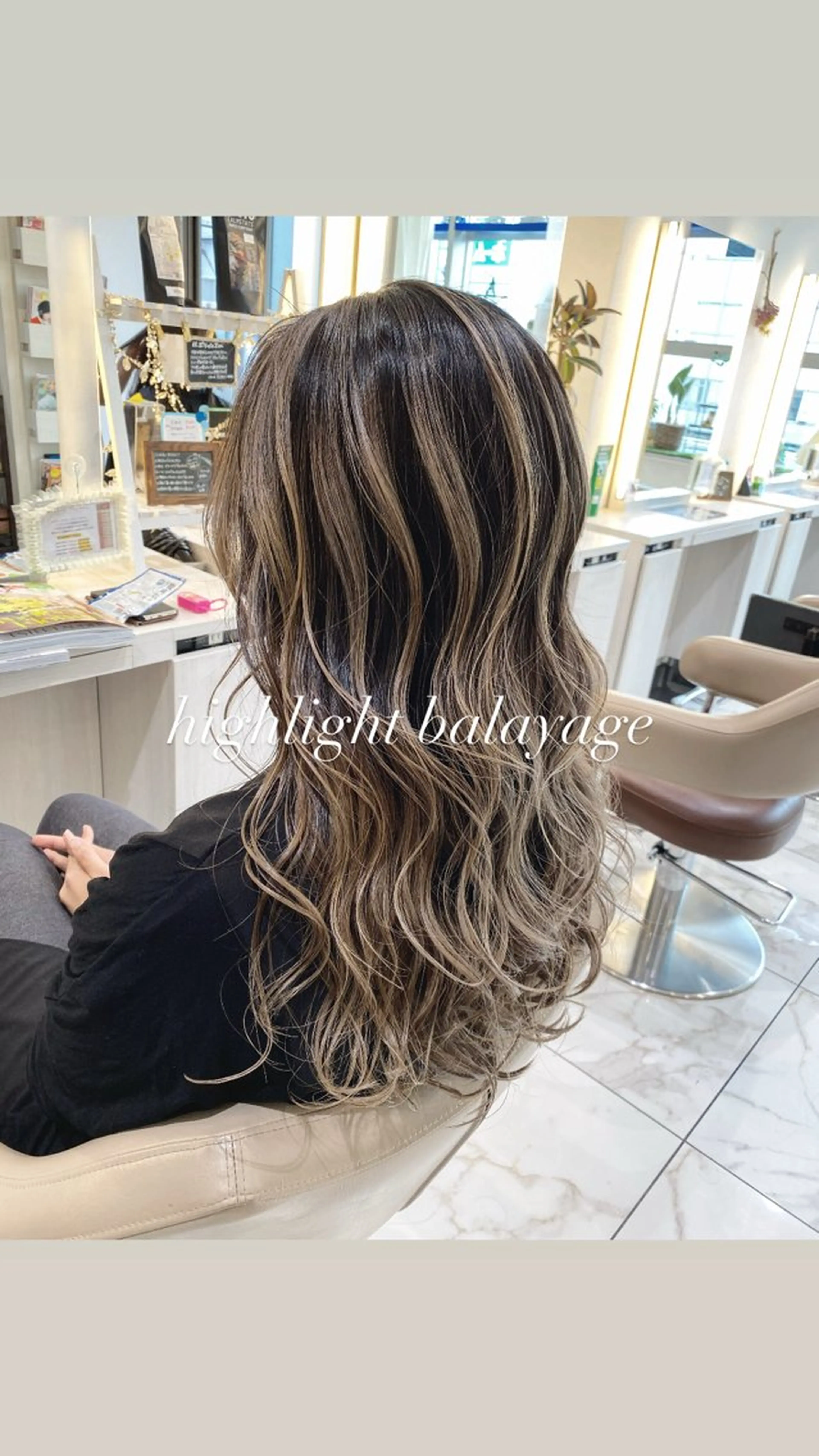 ロング カラー バレイヤージュ ベージュカラー グレージュ ハイライトカラー ミルクティーベージュ ヘアカラー トリートメント 大宮/バレイヤージュ /澤田隆誠のヘアスタイル