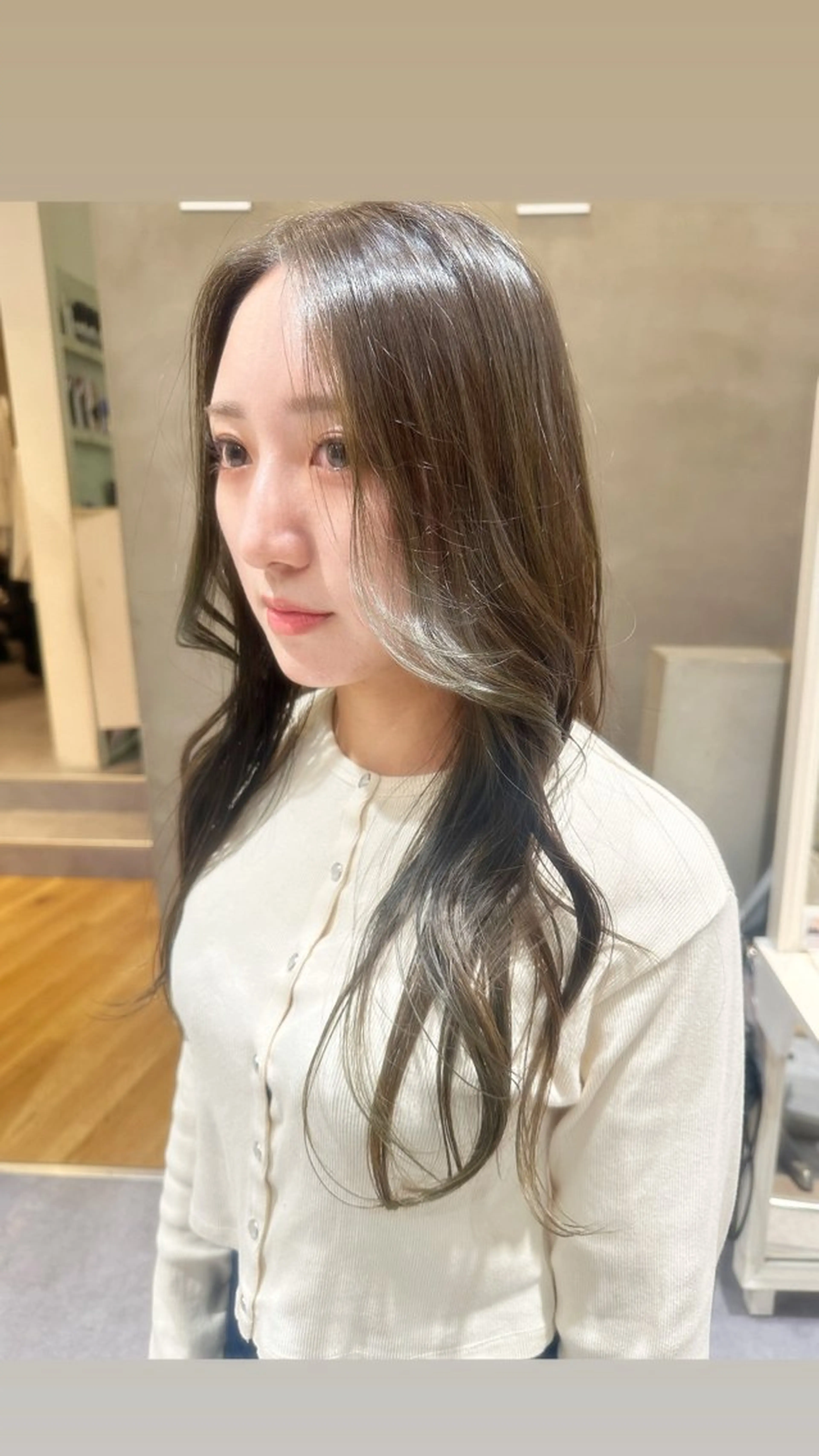 ロング ブリーチカラー∕ レイヤーカット／ねねのヘアスタイル