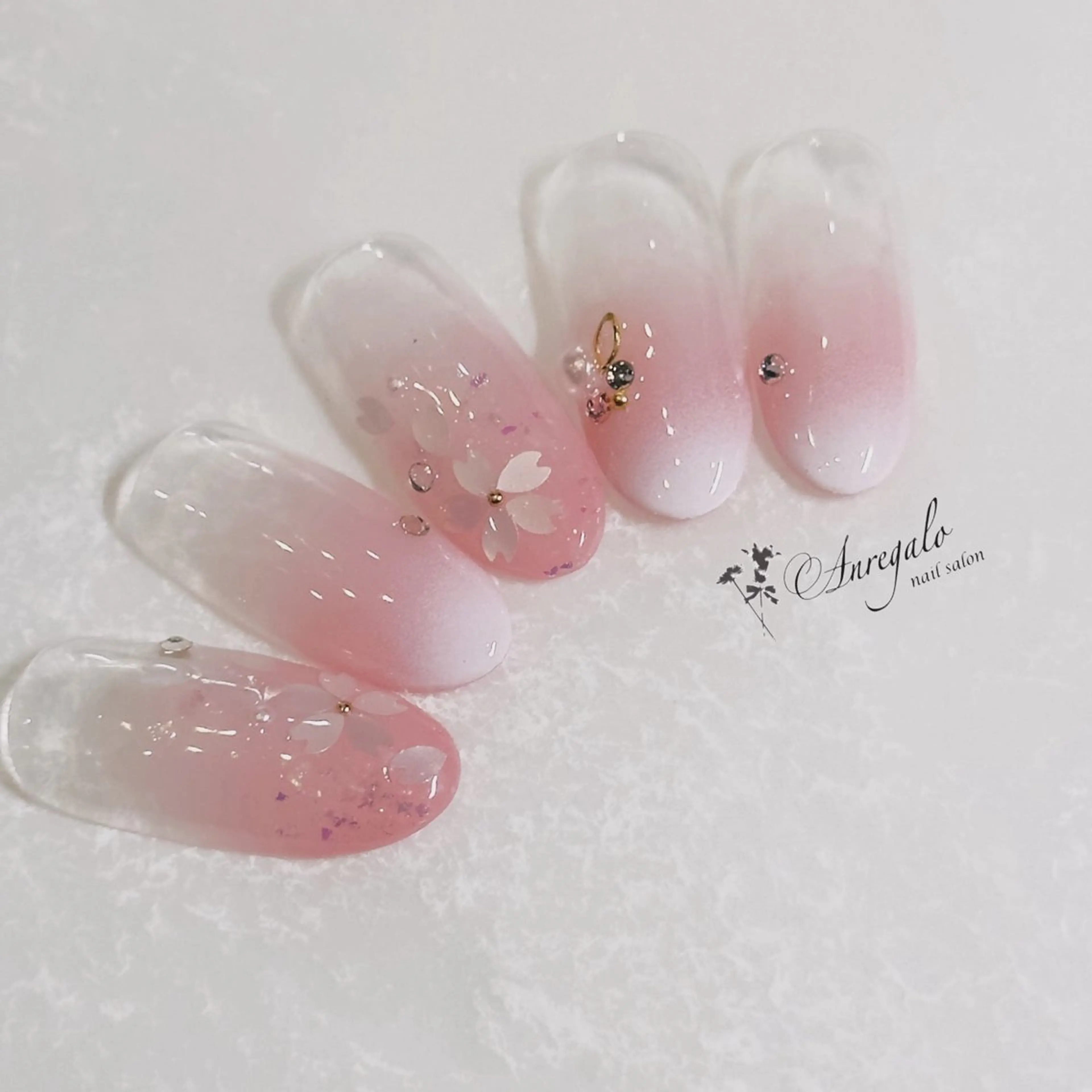 ネイル 桜ネイル ジェルネイル グラデーション オフィスネイル パラジェル nail salon Anregalo《アンレガロ》所属・橋本 麻未のネイルデザイン
