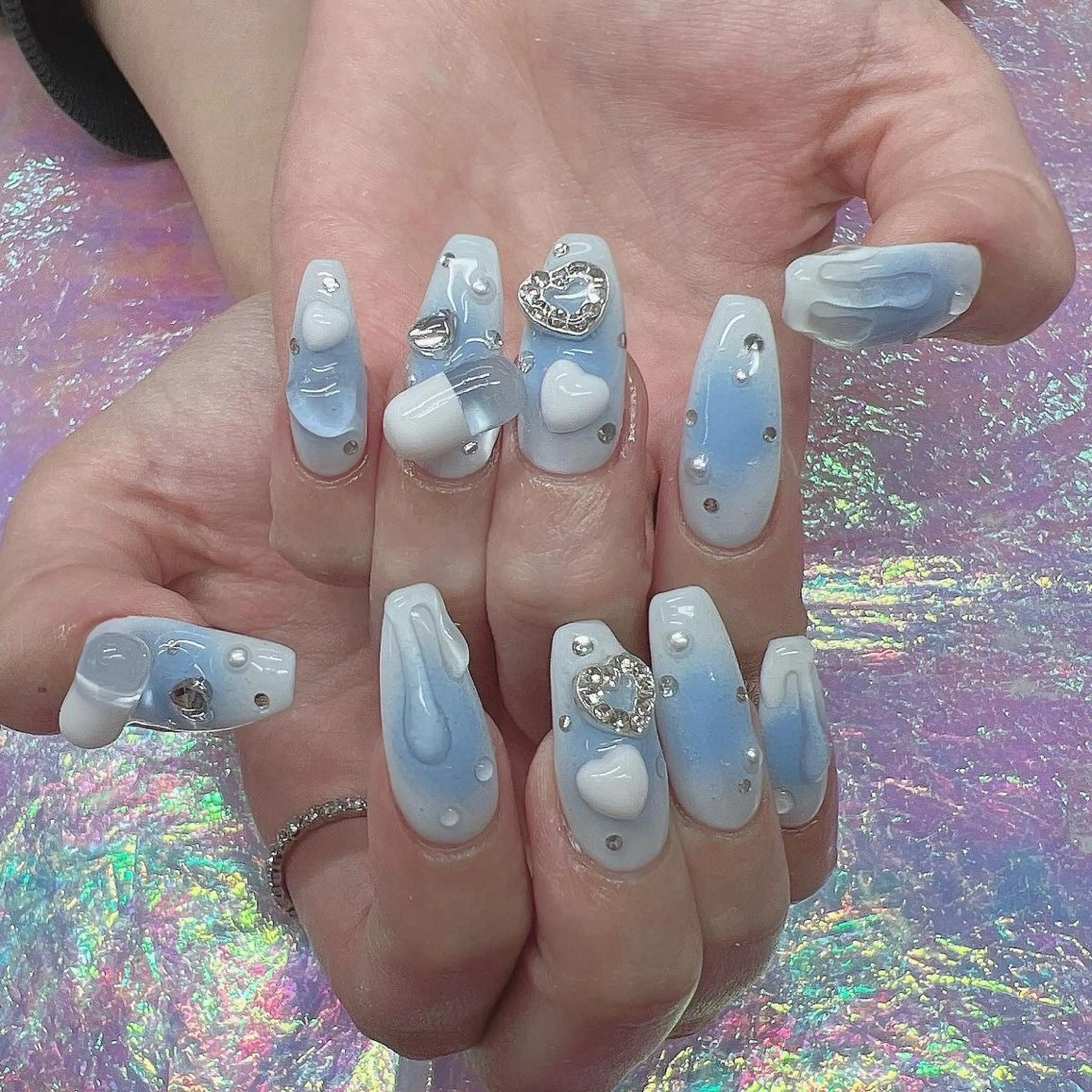 ネイル マグネットネイル ピンク ネイルチップ 冬ネイル クリスマス Lee Nailsのネイルデザイン