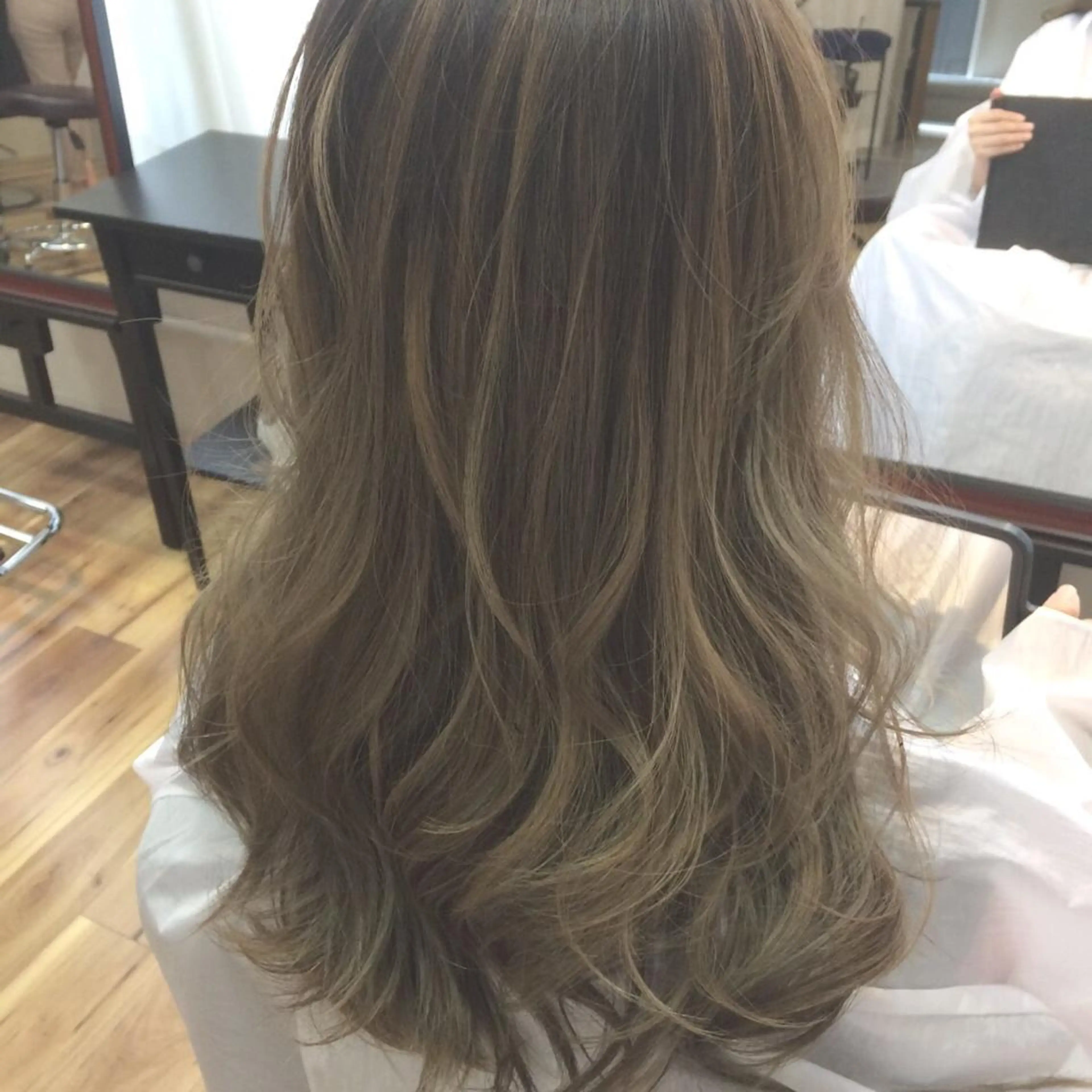 ロング カラー MIZUHO / ダブルカラー髪質改善のヘアスタイル