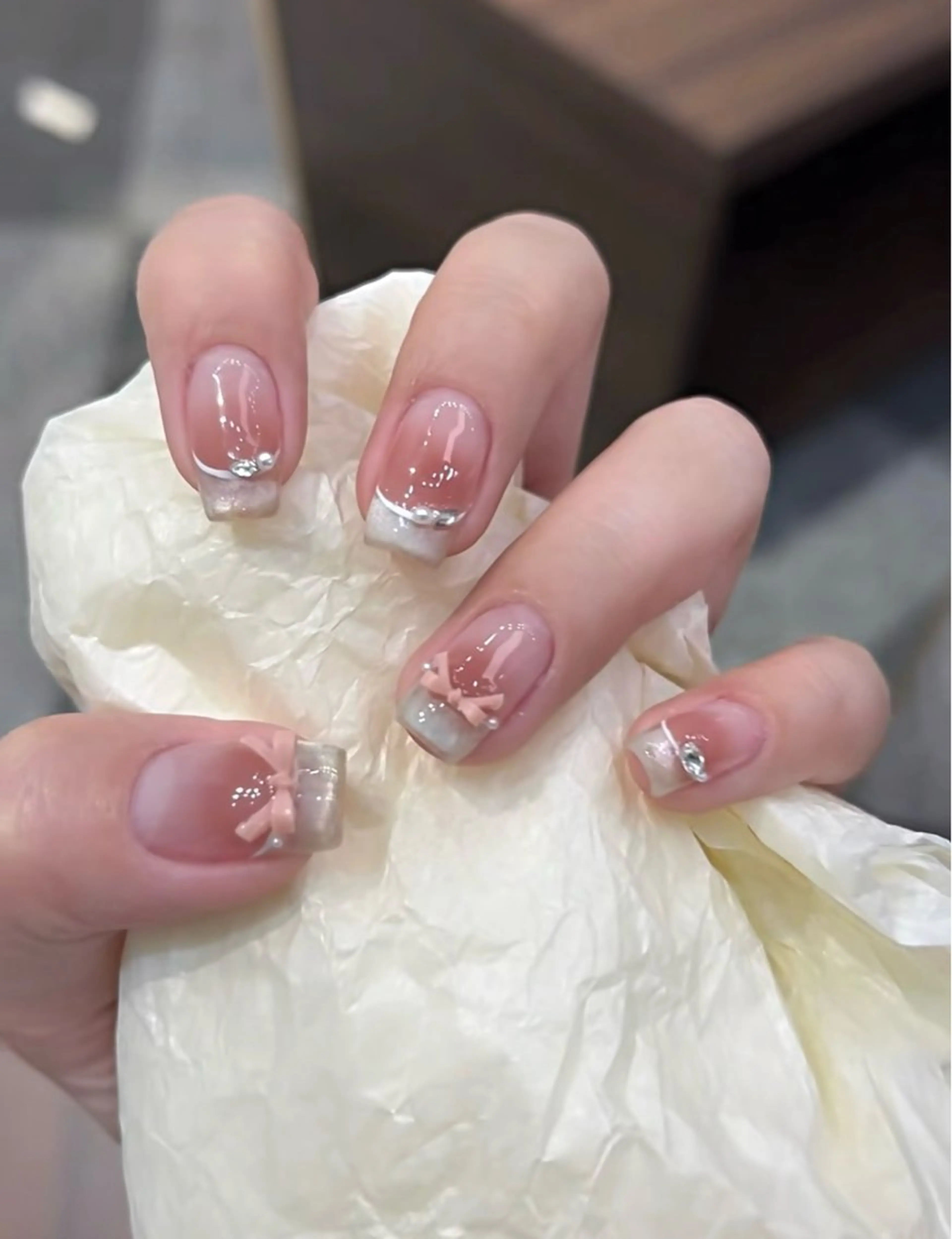 ネイル 長さ出し専門 パーツのネイルデザイン