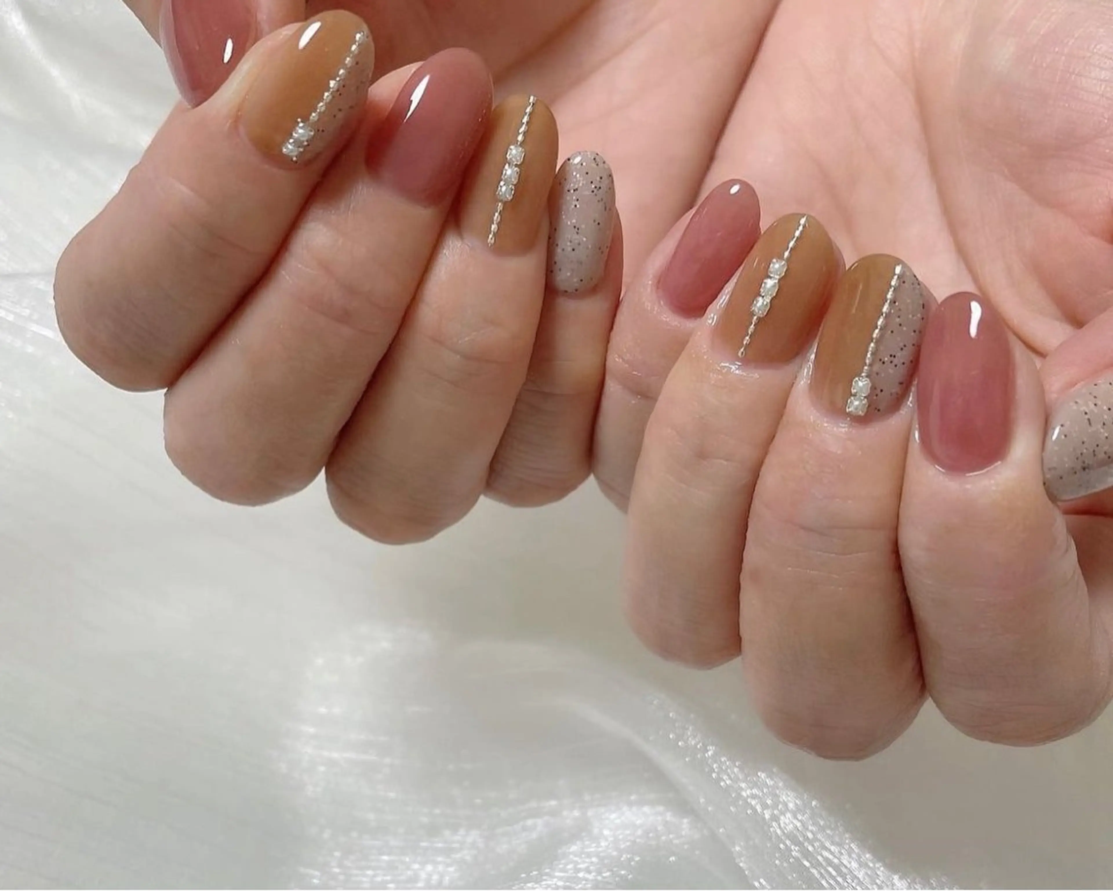 ネイル Miouミオン ネイルサロンのネイルデザイン