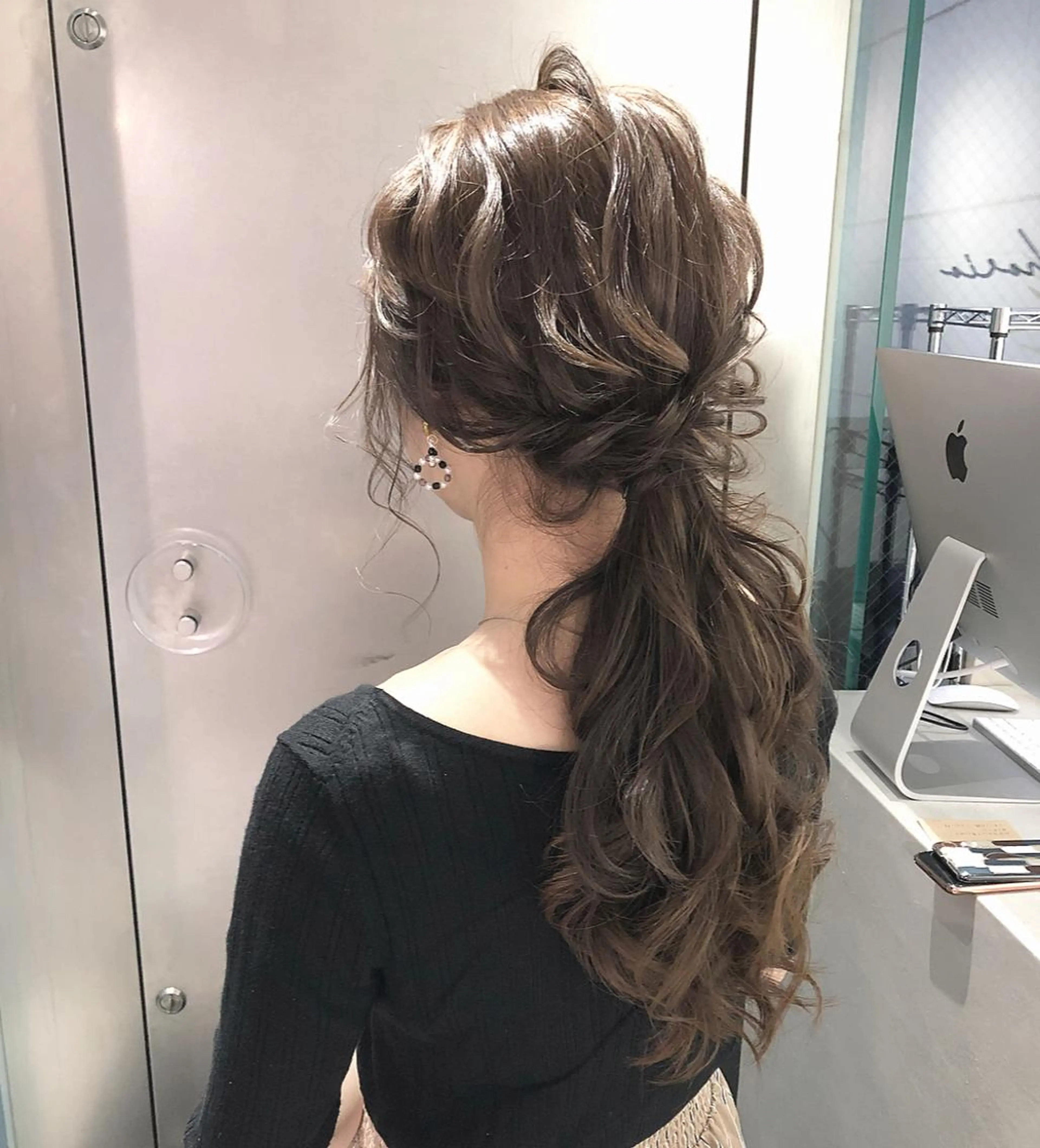 ロング カラー ヘアアレンジ グレージュ オリーブグレージュ オリーブグレー autre所属・大久保 ひでなりのヘアスタイル