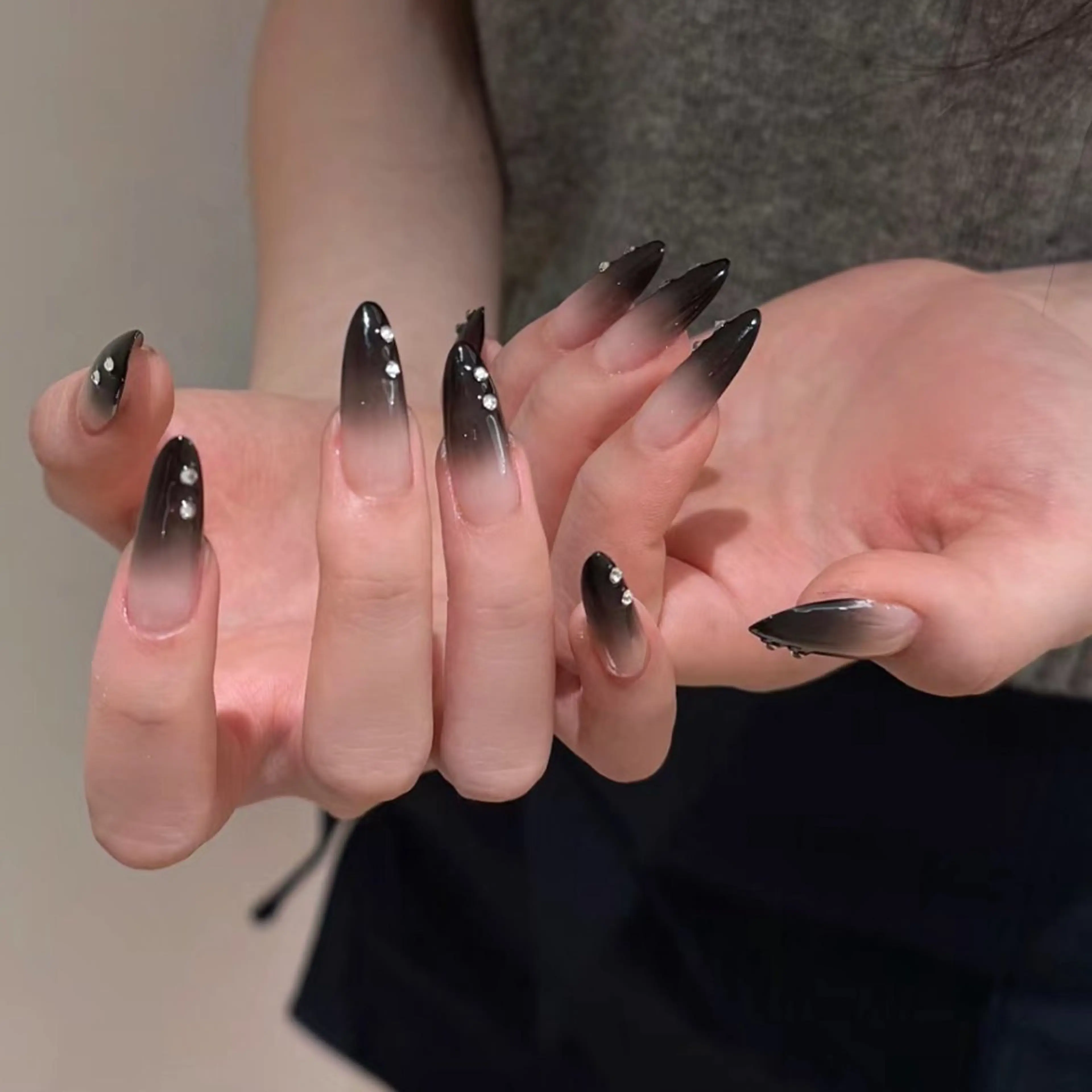 ネイル ハンドネイル 🍑 momo_nailのネイルデザイン