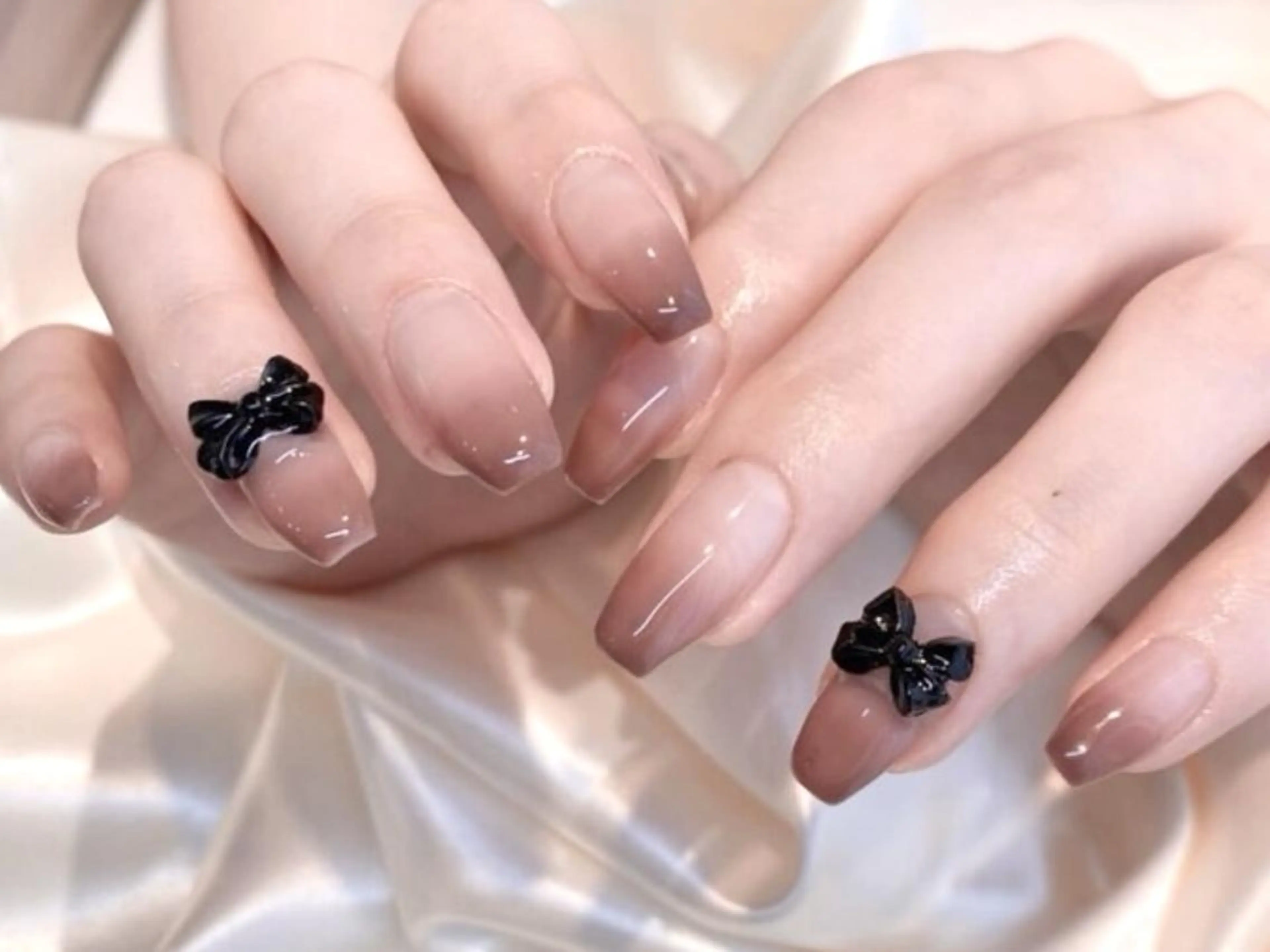 ネイル 持ち込み 🤎mini 🤍可愛らしいネイルのネイルデザイン