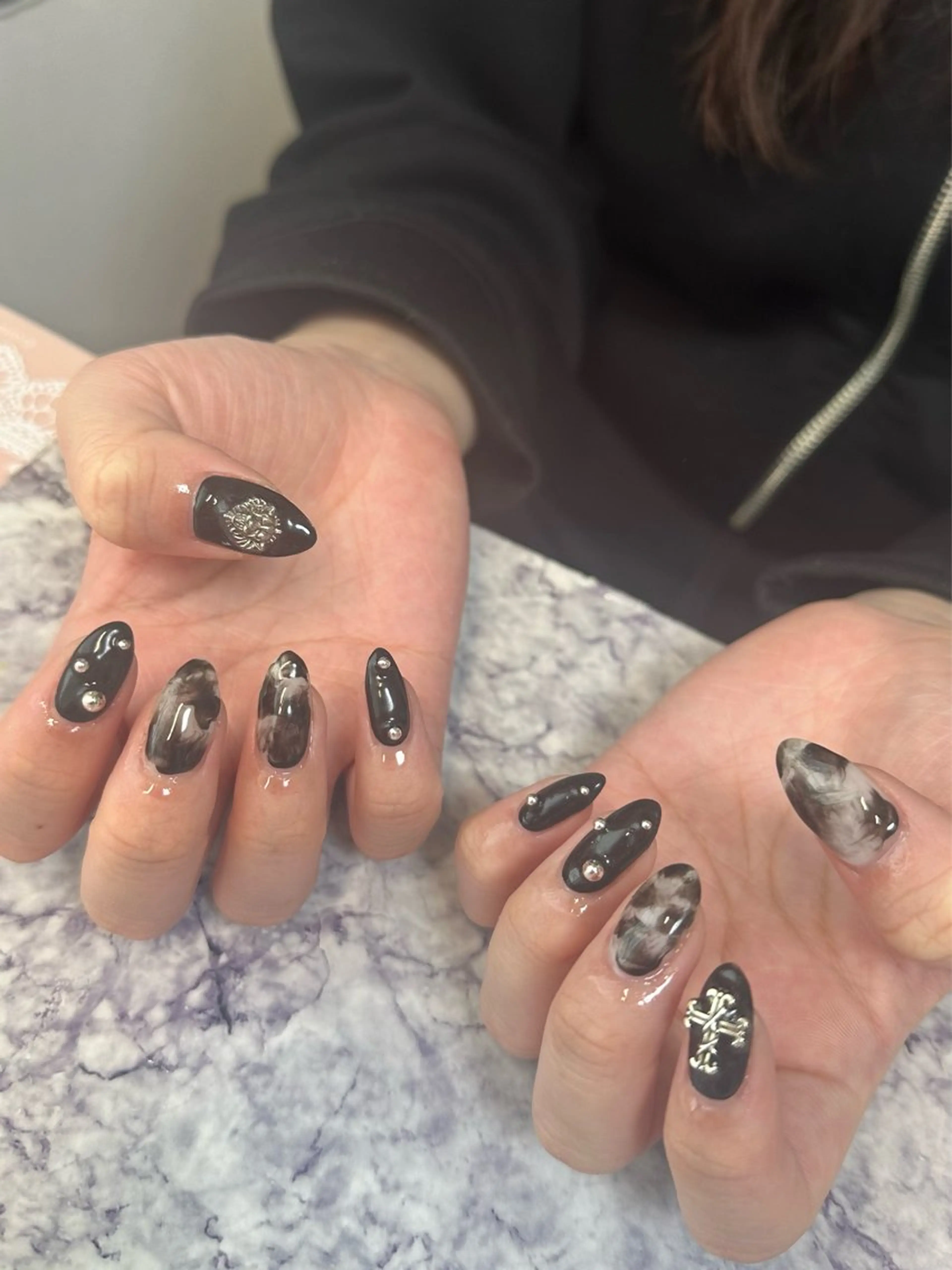 ネイル ハンドネイル フットネイル Pretzels🥨 【プレッツェル】ミウのネイルデザイン