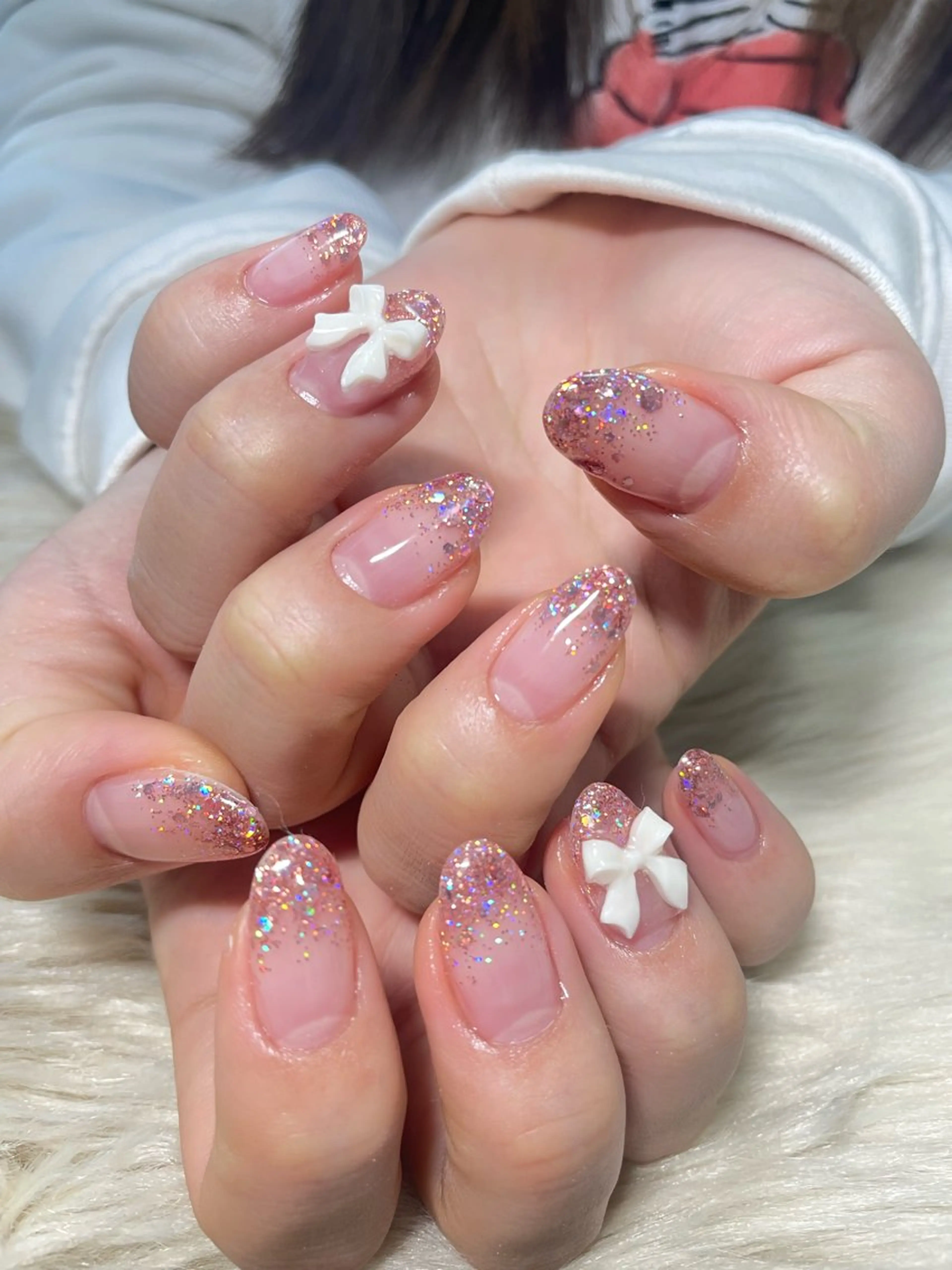 ネイル グラデーション ラメ(グリッター) ラメグラデーション リボン はるひな ねいるのネイルデザイン