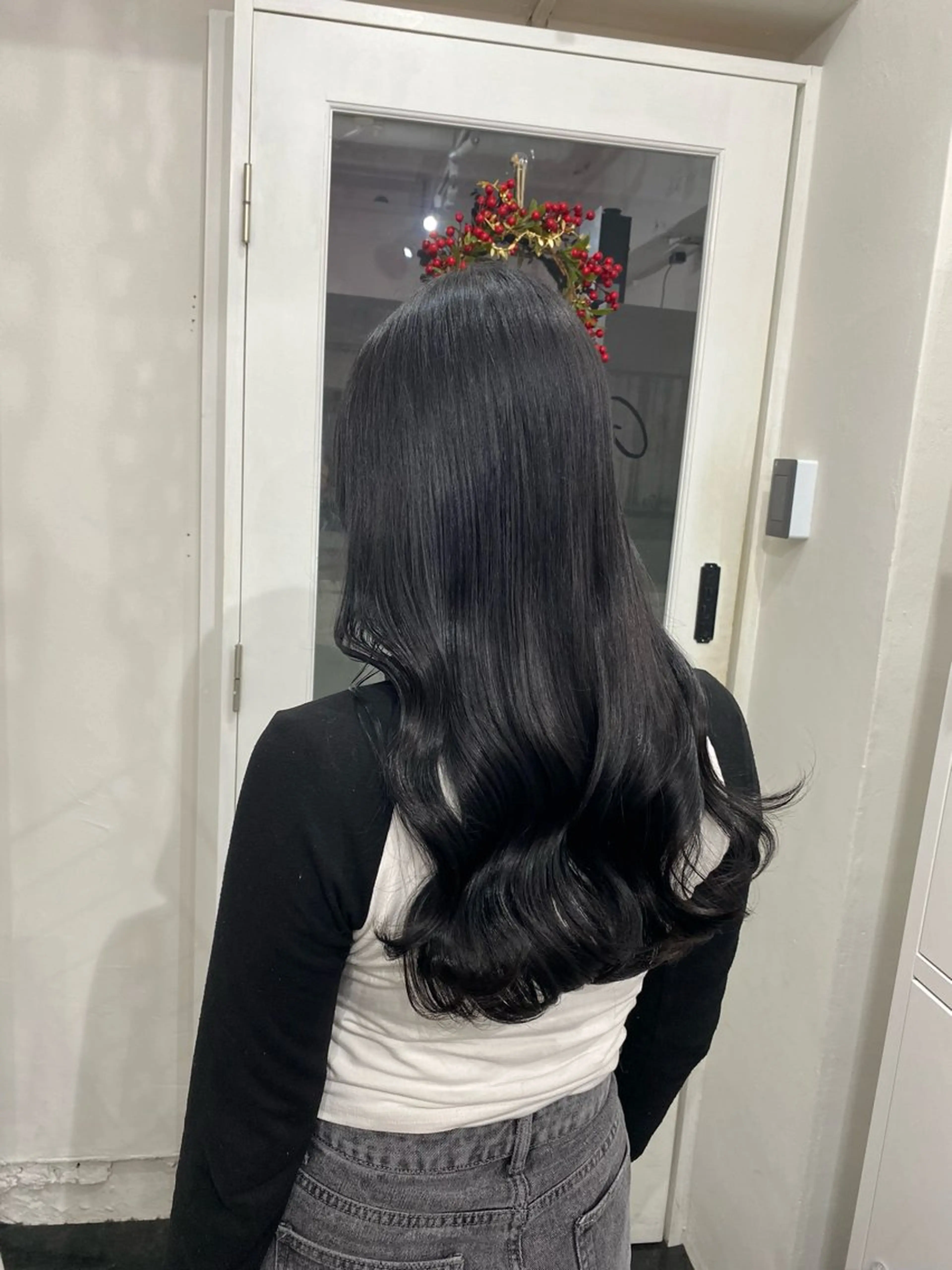 セミロング カラー 黒髪 ナチュラルブラック ヘアカラー トリートメント ヘアセット 楓🦋韓国系レイヤー / 透明感カラー🤍のヘアスタイル