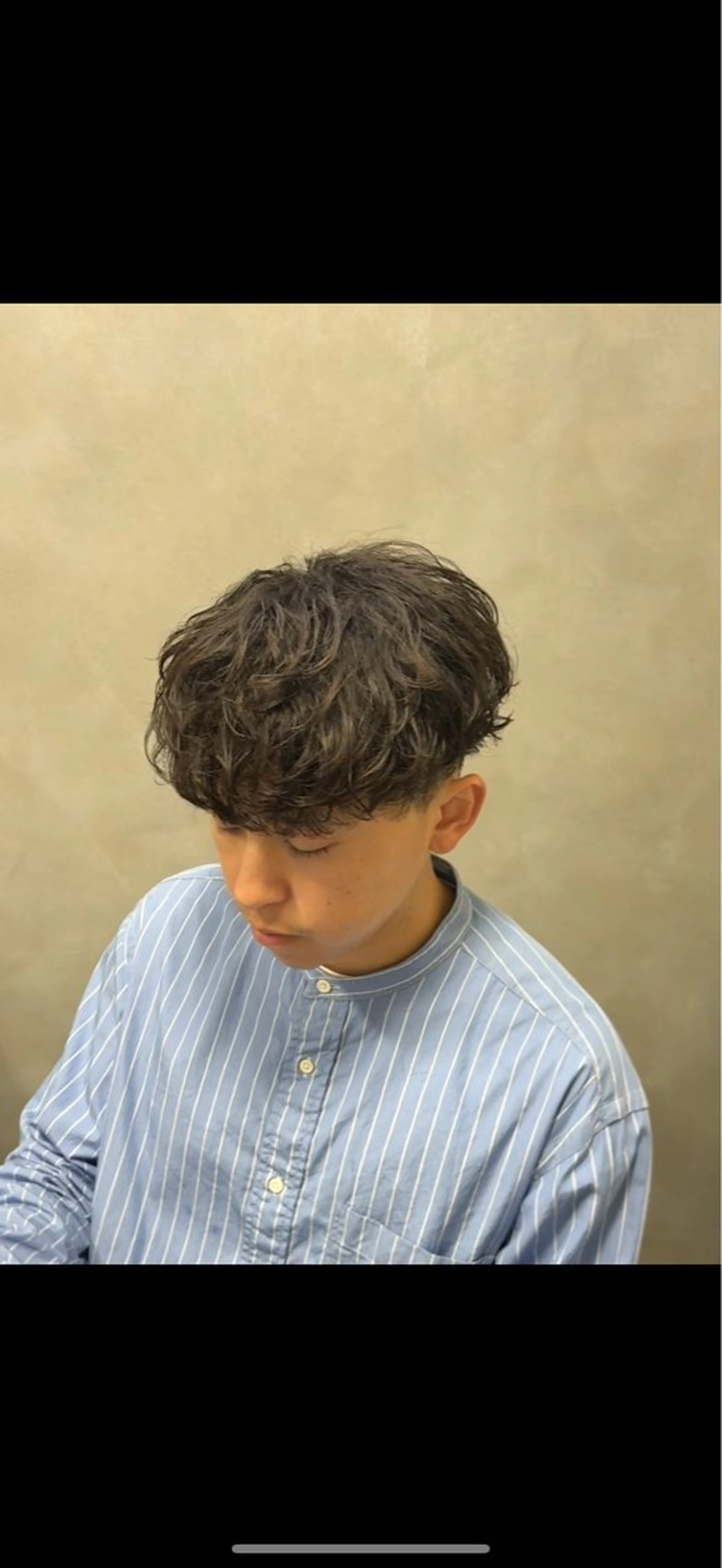 ミディアム パーマ メンズ ミディアムパーマ メンズパーマ カット パーマ メンズパーマ特化 美容師kouyaのヘアスタイル