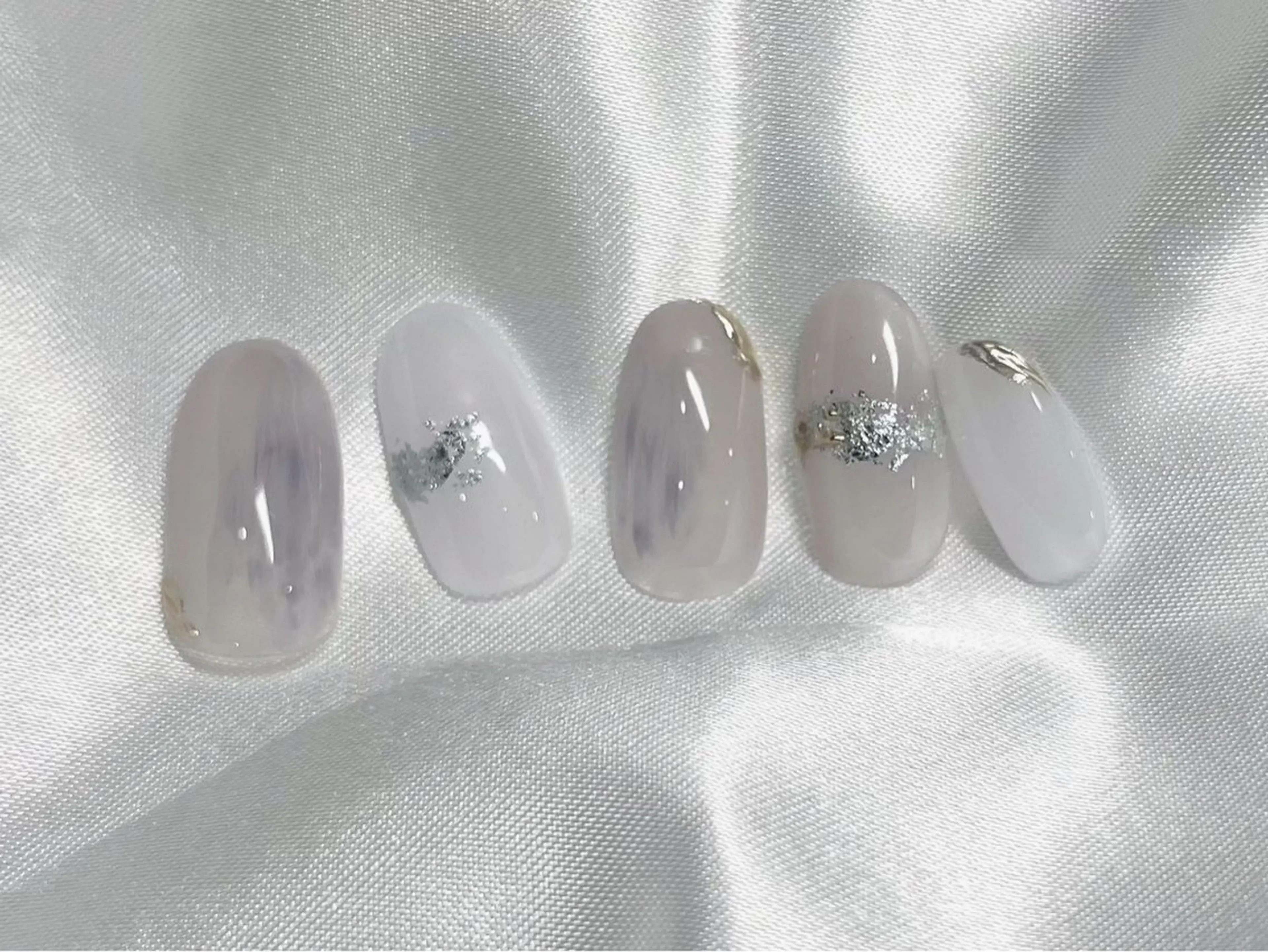 ネイル ハンドネイル アイ.ネイリスト りこの眉毛・アイブロウイメージ