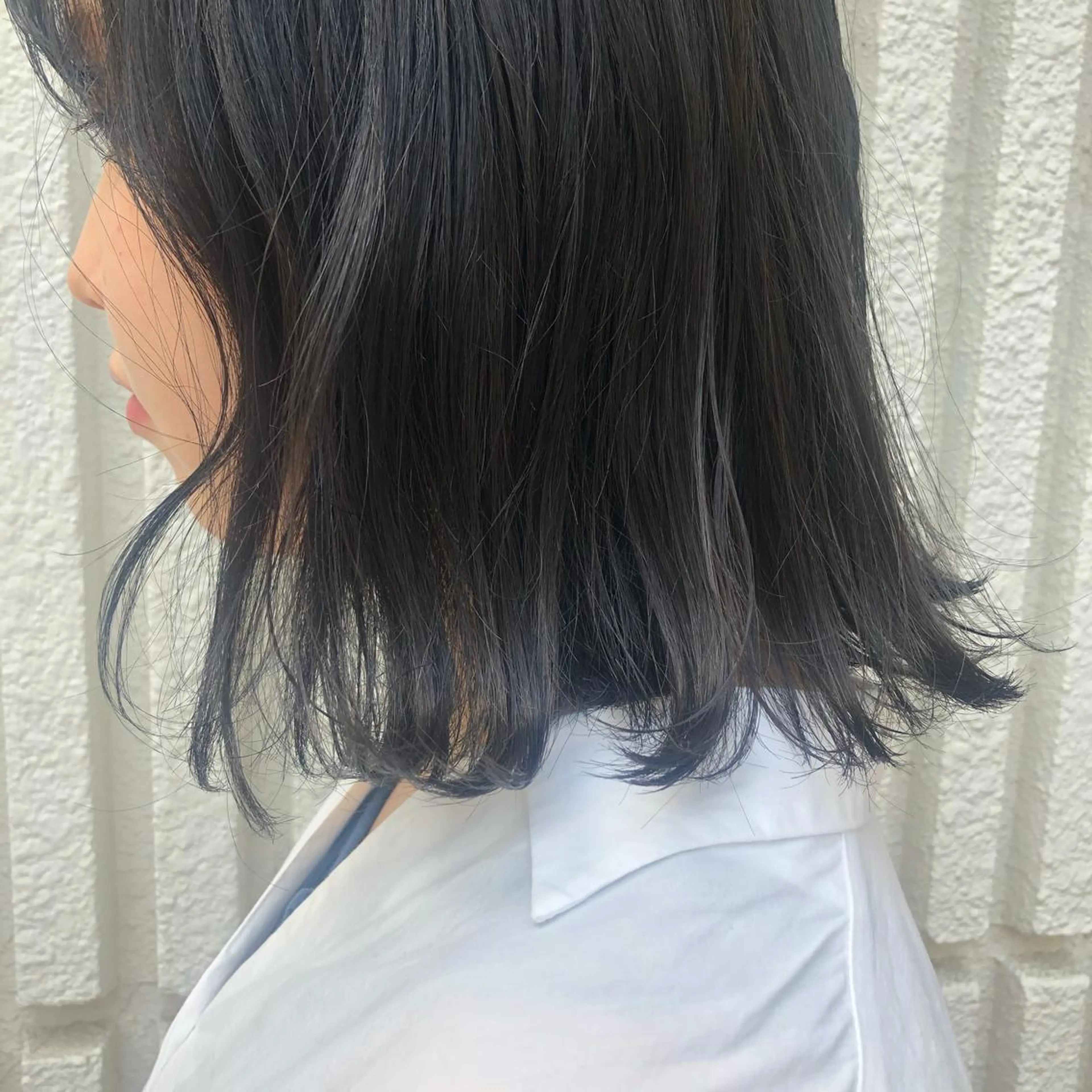 ミディアム カラー ブルーカラー 透明感カラー ヘアカラー 渋谷 留菜のヘアスタイル