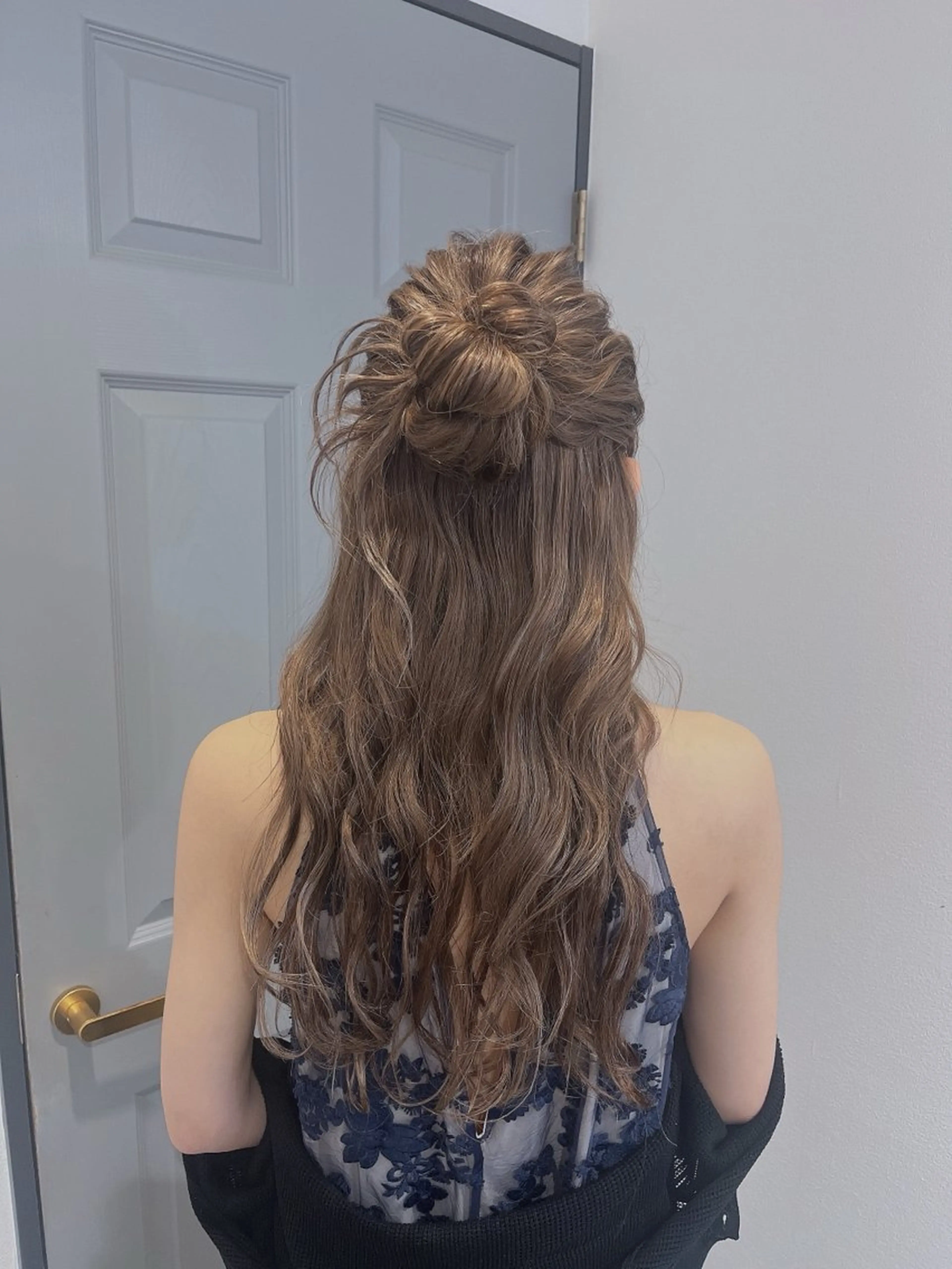 ロング ヘアセット 緒方 つばさのヘアスタイル