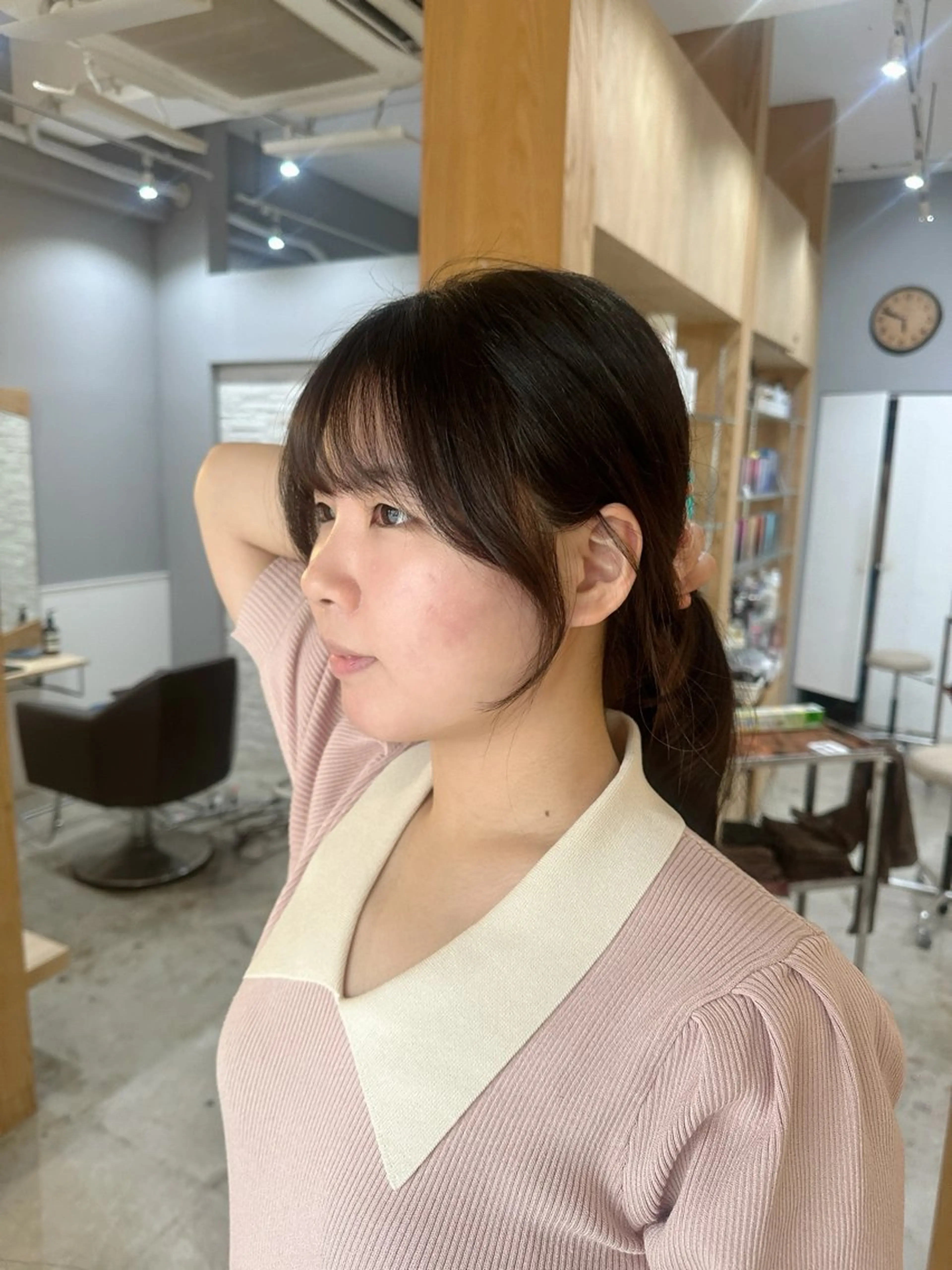 ミディアム 顔周りカット カット ヘアカラー トリートメント miloc MOMOKAのヘアスタイル