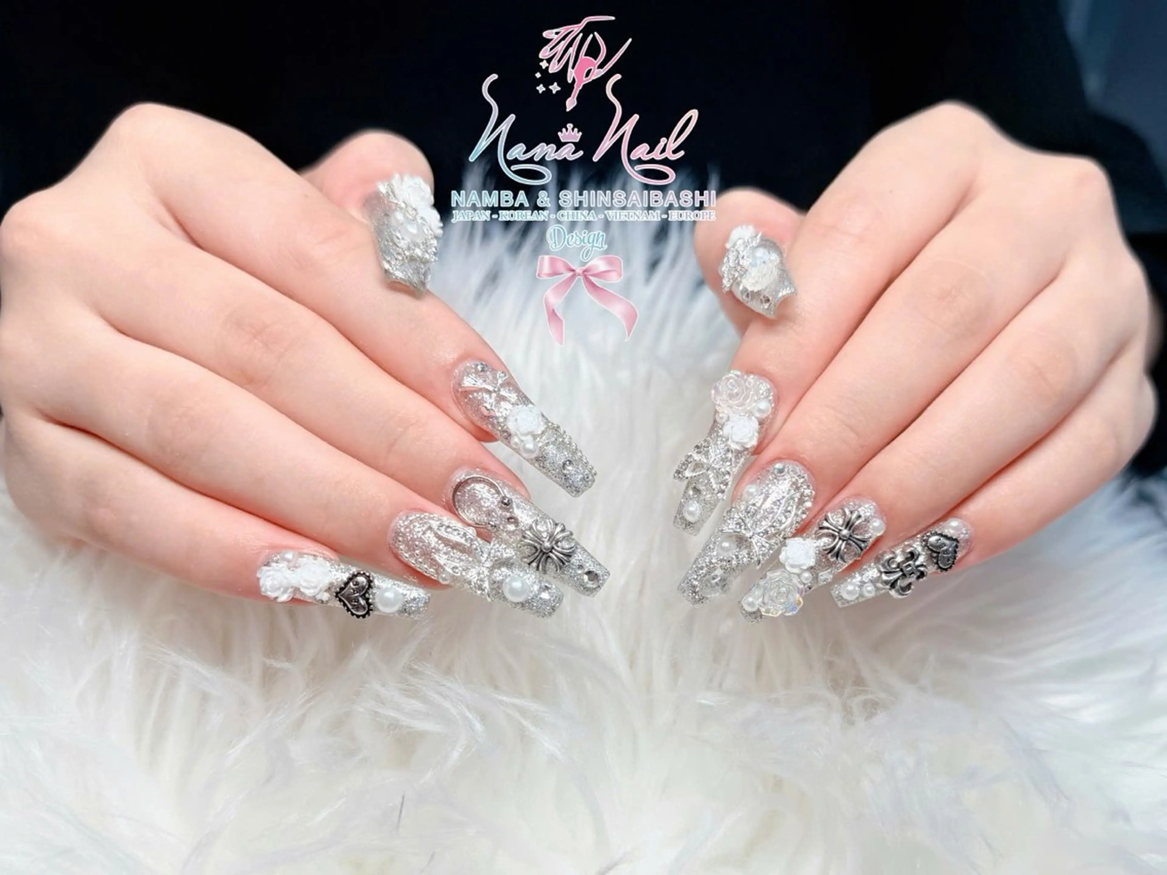 セミロング 韓国風ヘア クリスマス 79Linanailnamba所属・Linanail Nambaのネイルデザイン