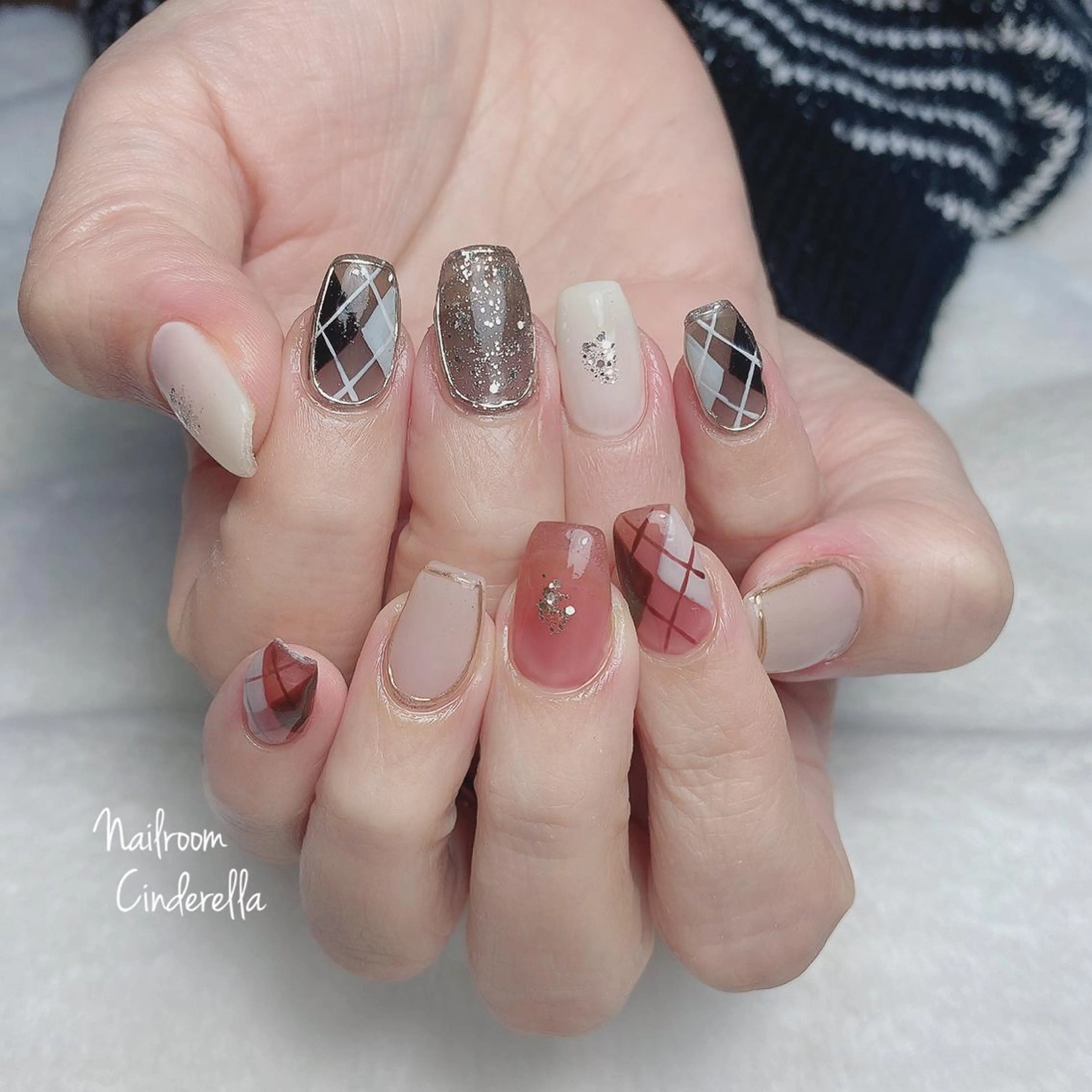 ネイル Nailroom. Cinderellaのネイルデザイン