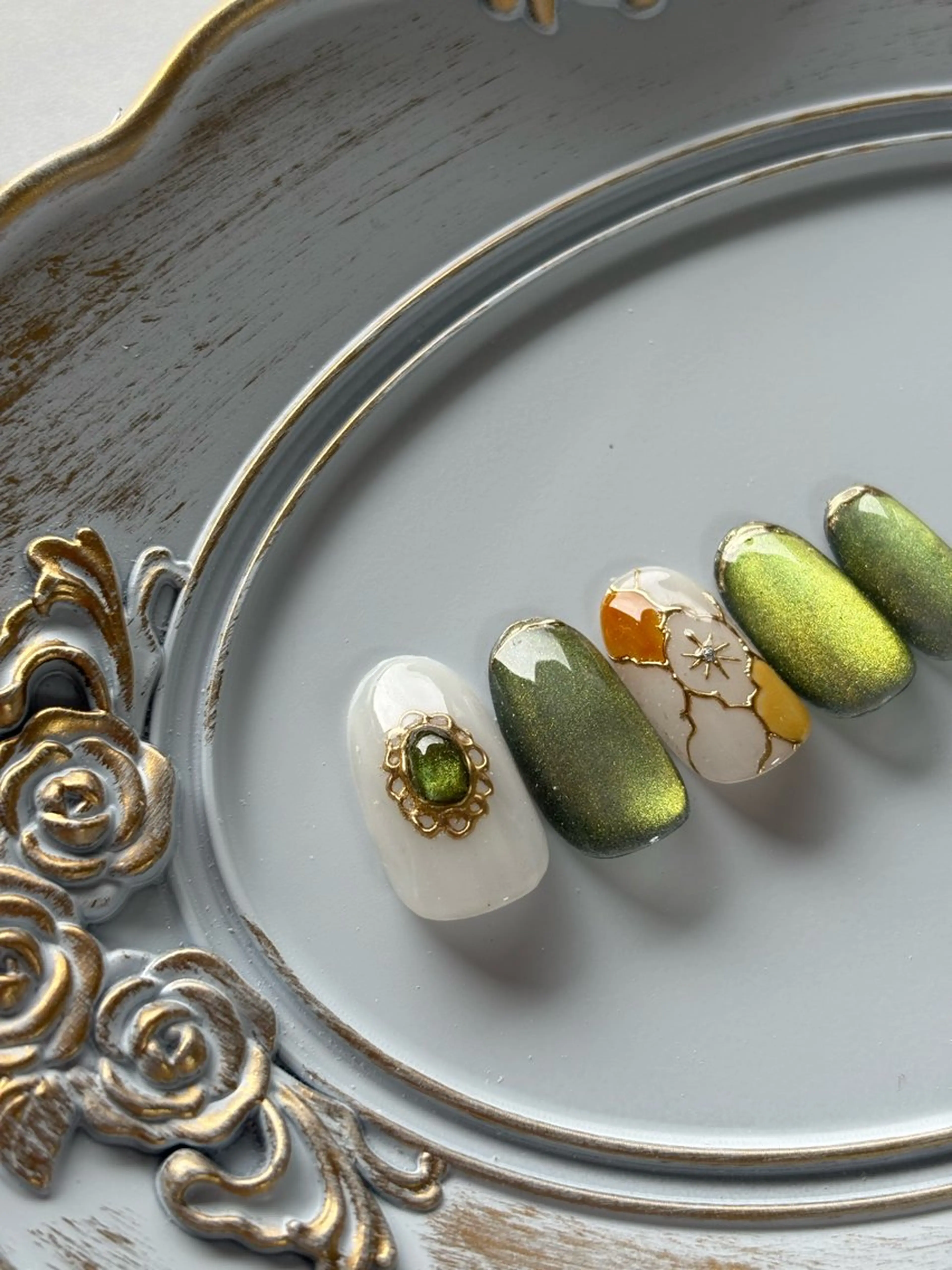 ネイル ハンドネイル FIORITURA Maikoのネイルデザイン