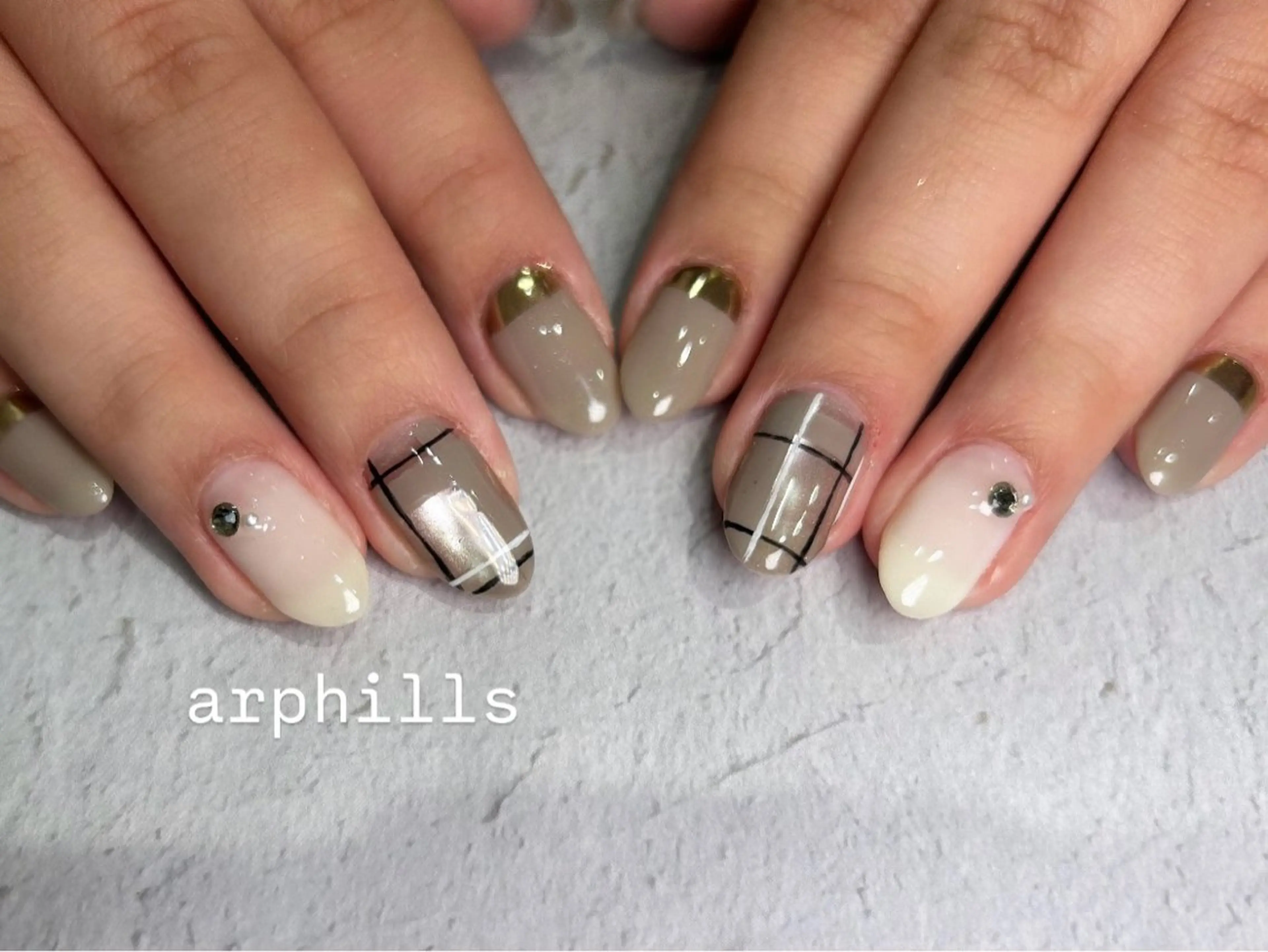 ネイル Allybell🫧 yuriのネイルデザイン