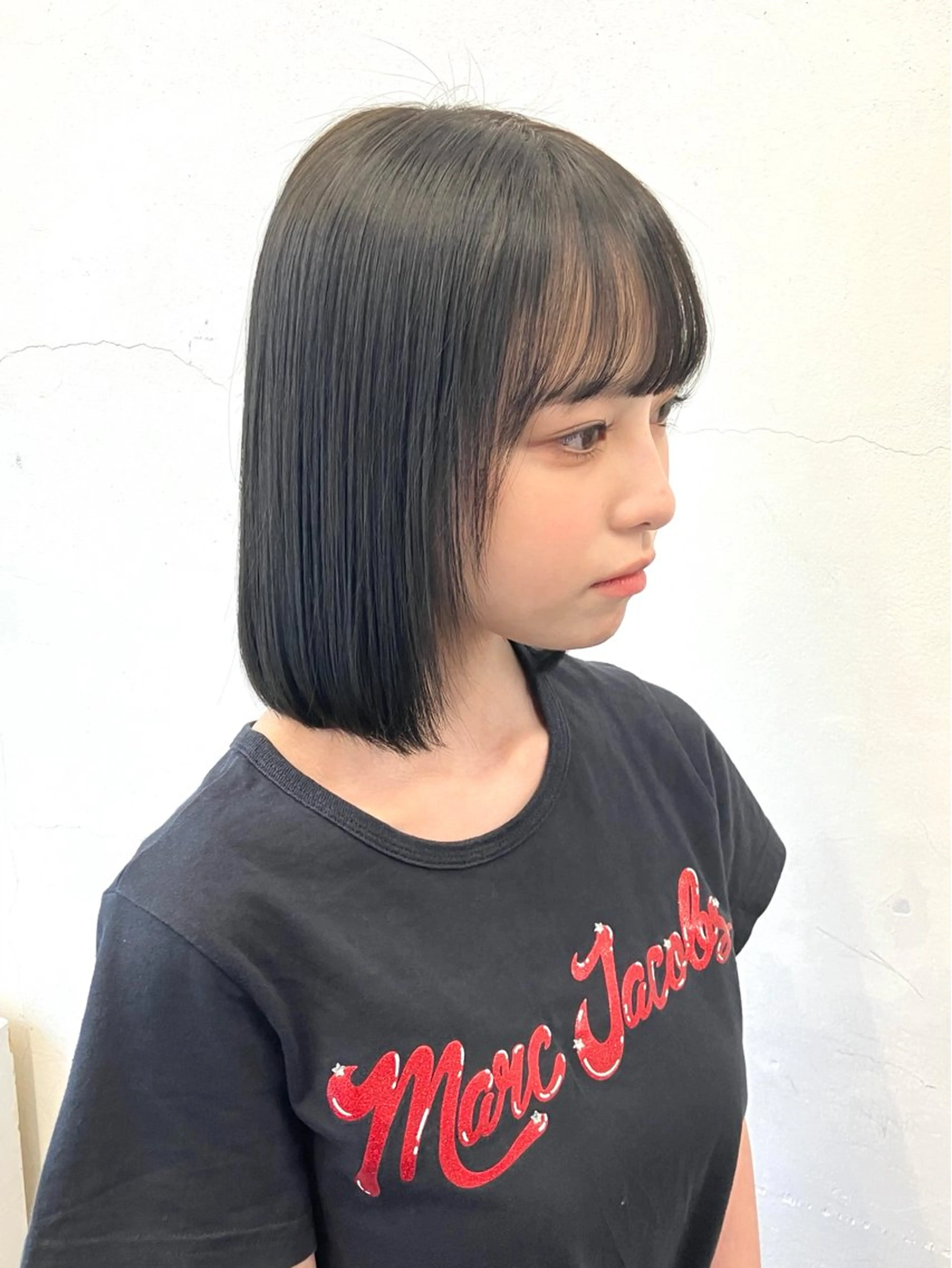 ミディアム カラー グレージュ オリーブグレージュ オリーブグレー カット ヘアカラー トリートメント ryuei /原宿のヘアスタイル