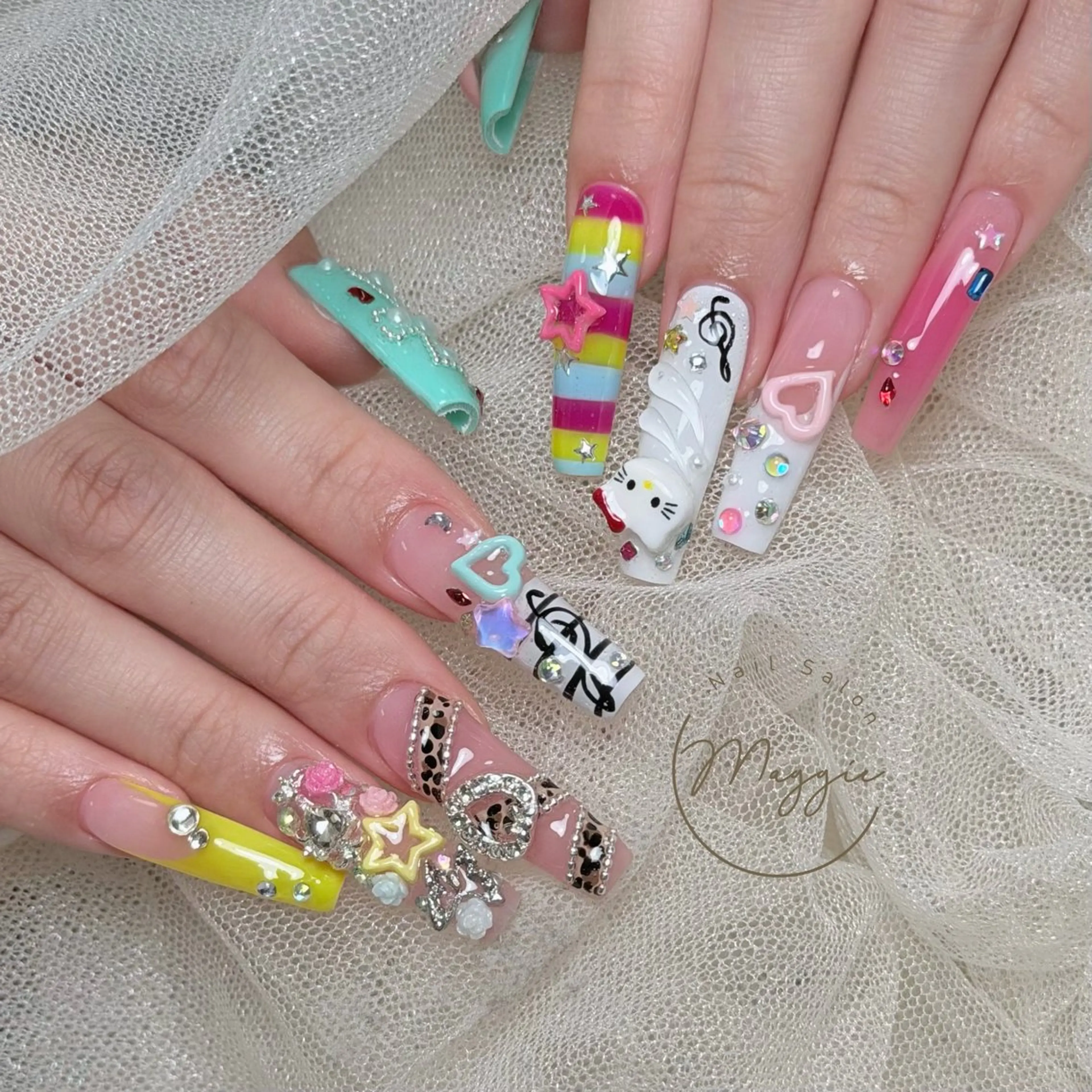 ネイル Maggie Nail🦩のネイルデザイン