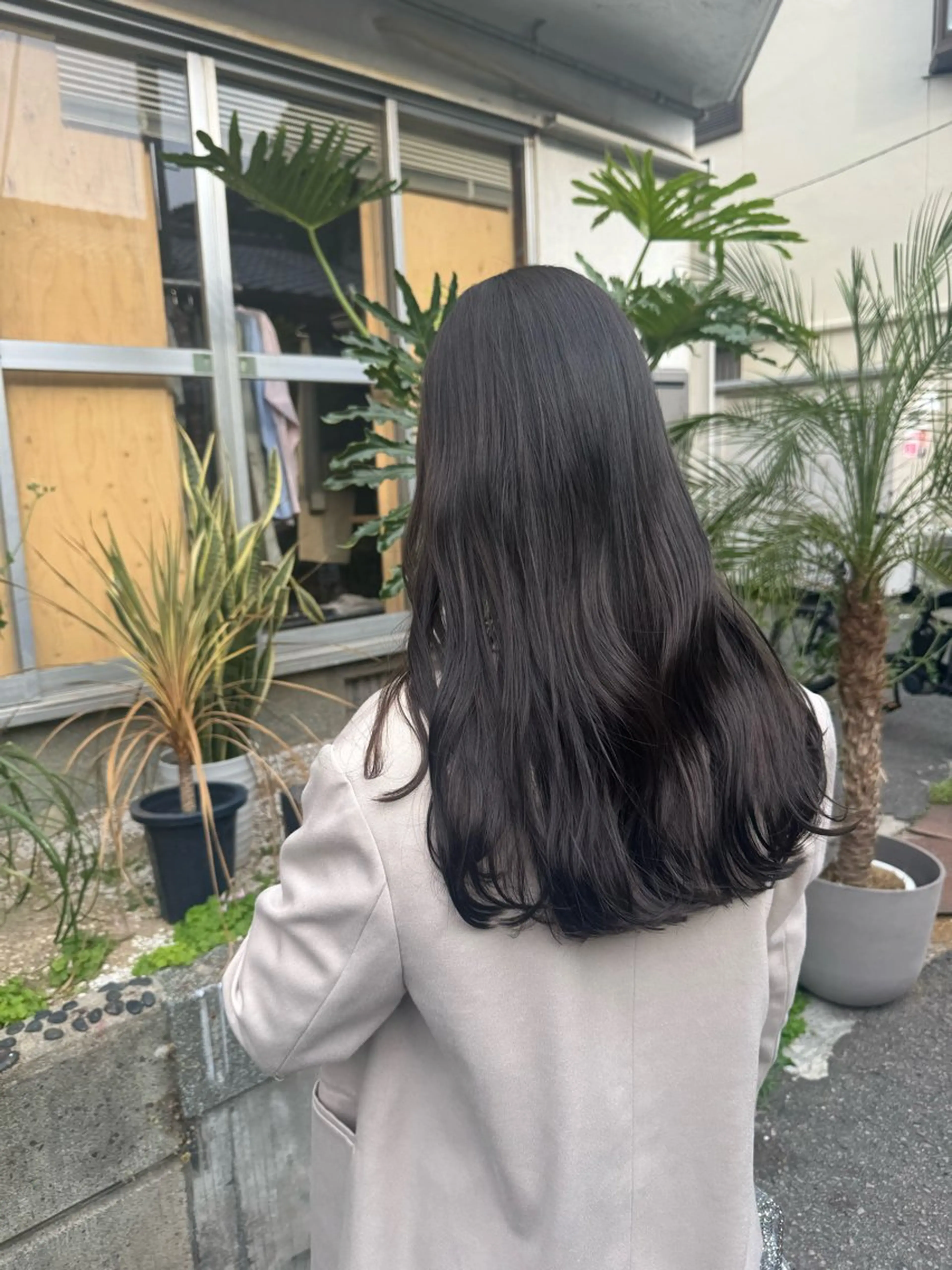 ロング カット ヘアカラー 縮毛矯正 トリートメント 大迫 江梨のヘアスタイル