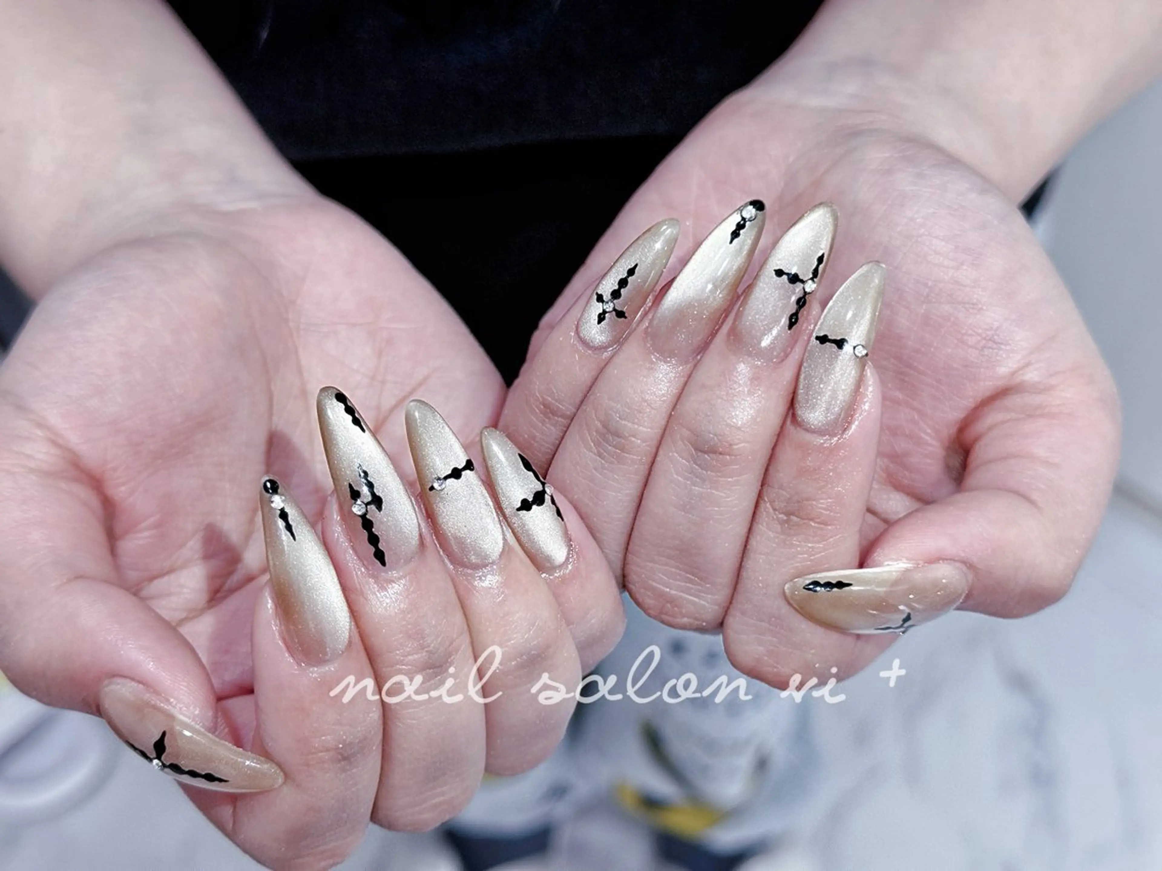 ネイル ハンドネイル ✨Nailsalon Vi+✨のネイルデザイン