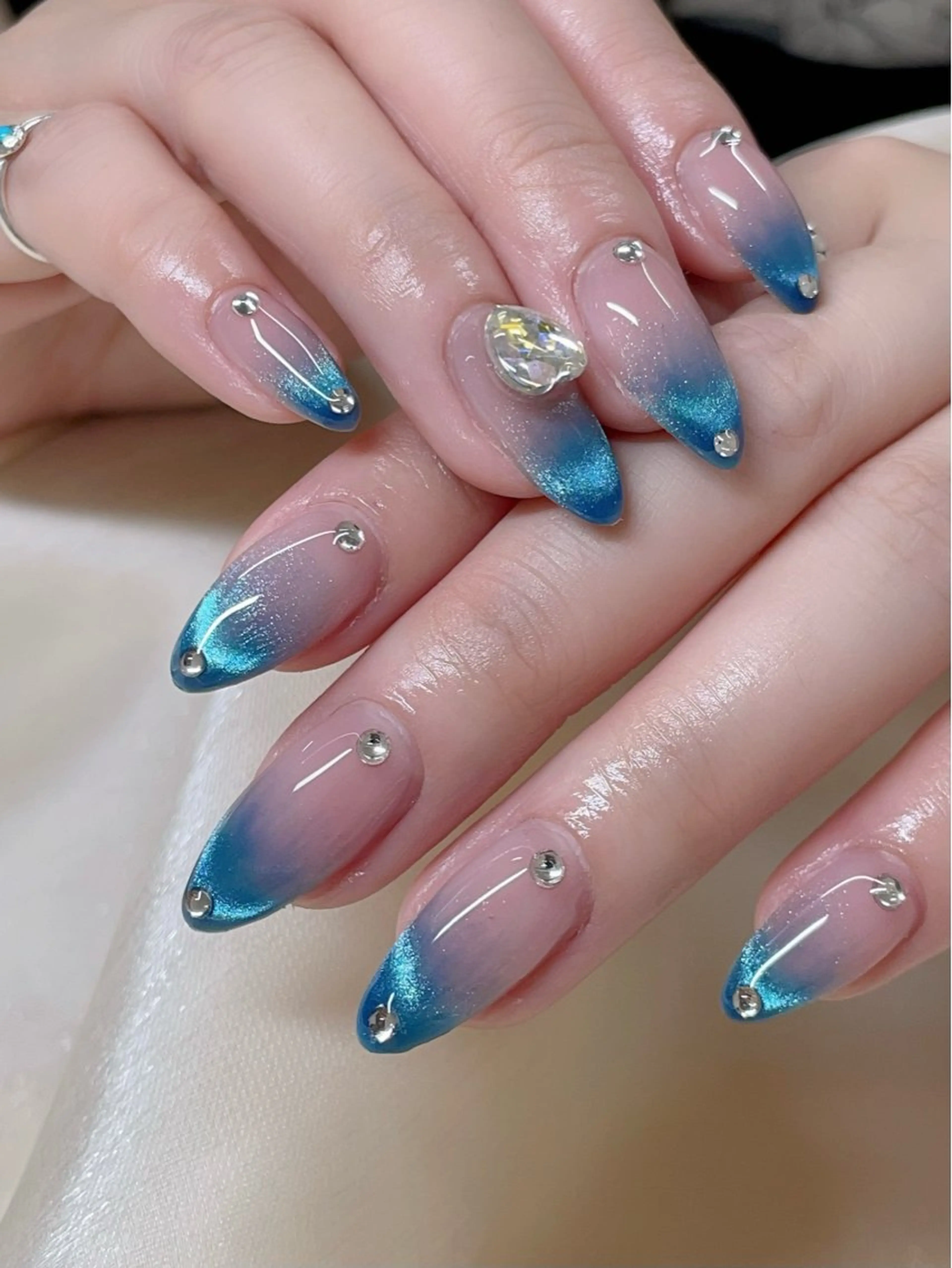 ネイル 持ち込み vimore ネイルサロンのネイルデザイン