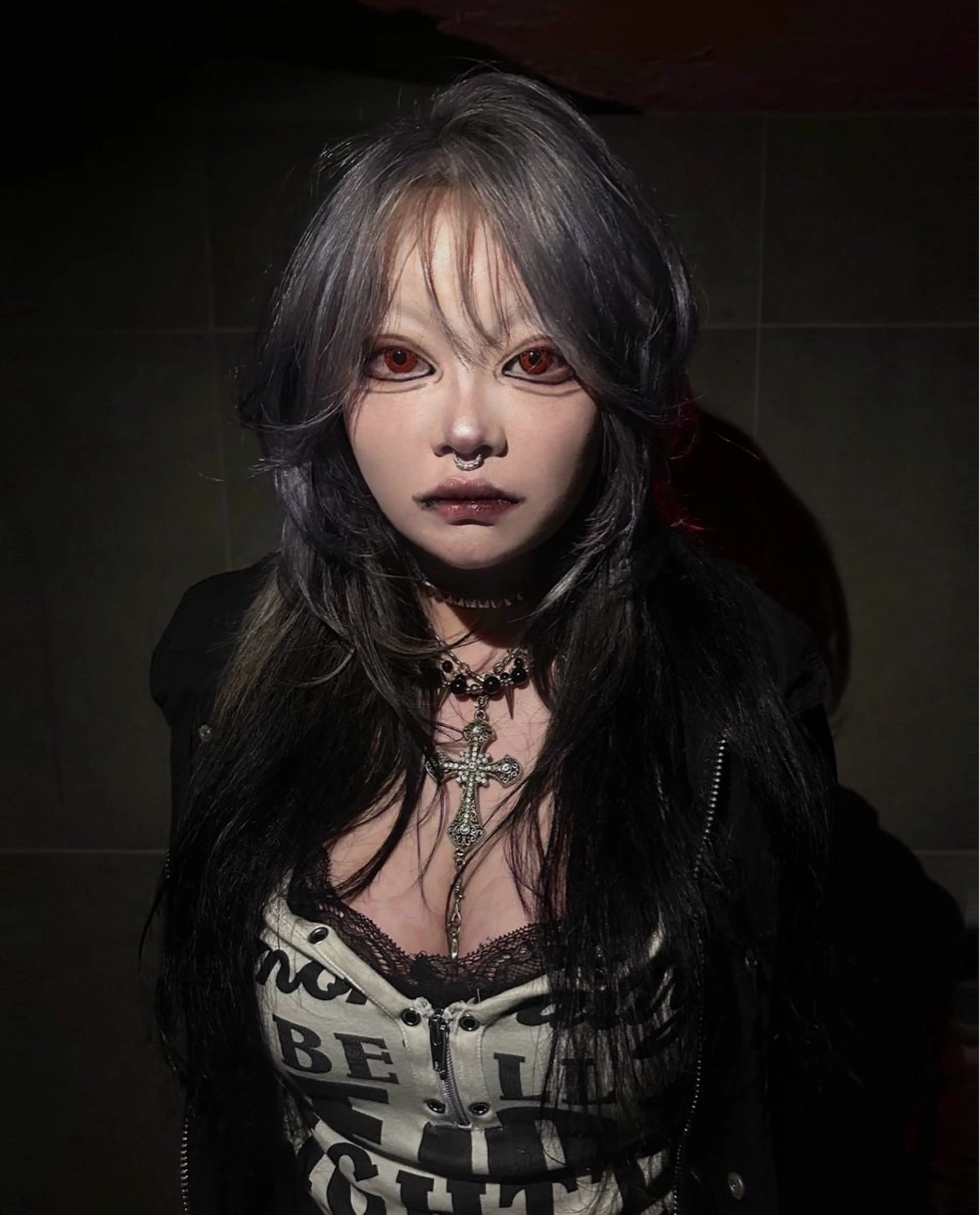 ロング ✴︎TO-MA✴︎ レッドカラー/透明感のヘアスタイル