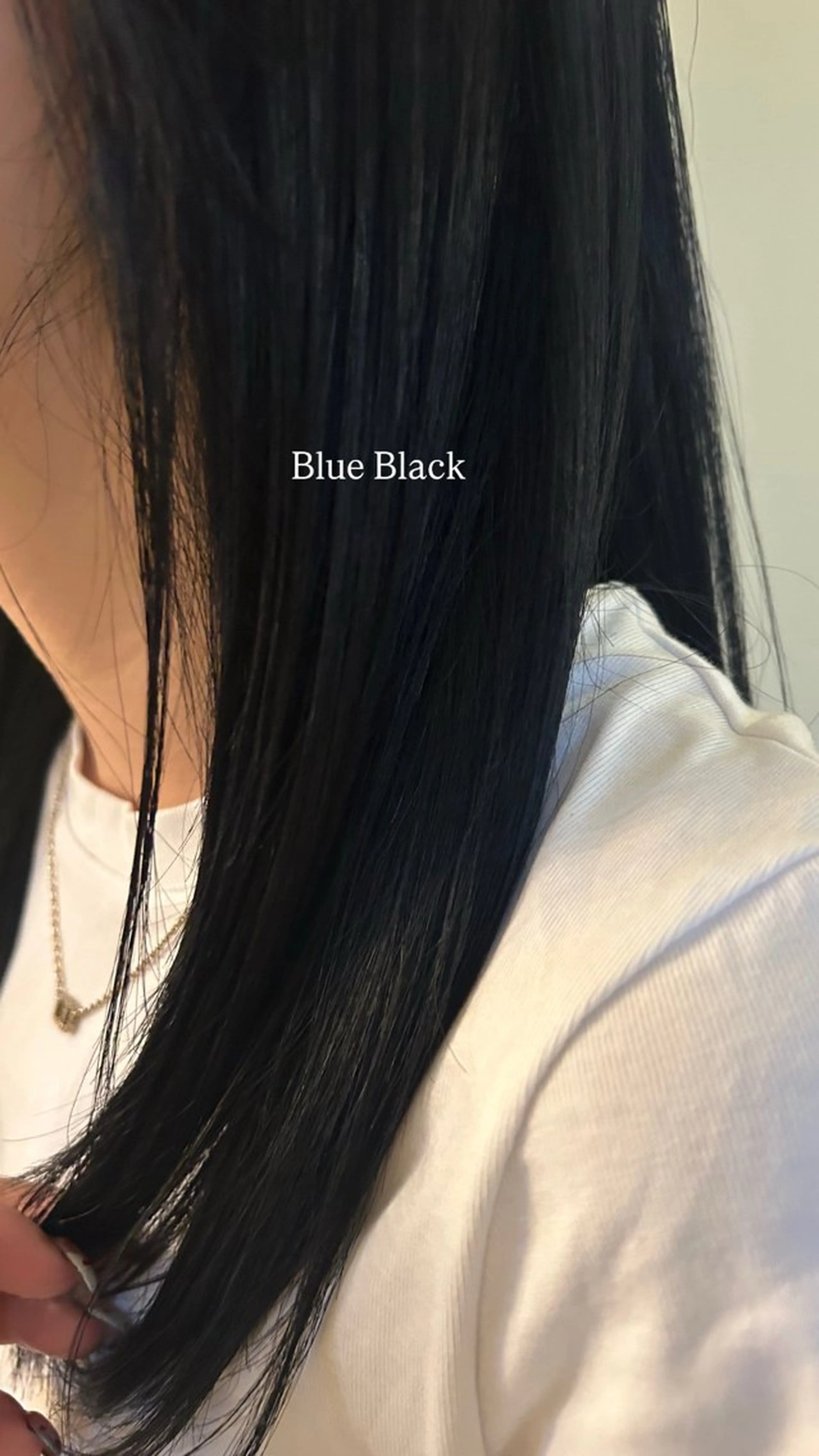 ブリーチを卒業したい方おすすめお顔に透明感がでるブルーブラック🫐の写真