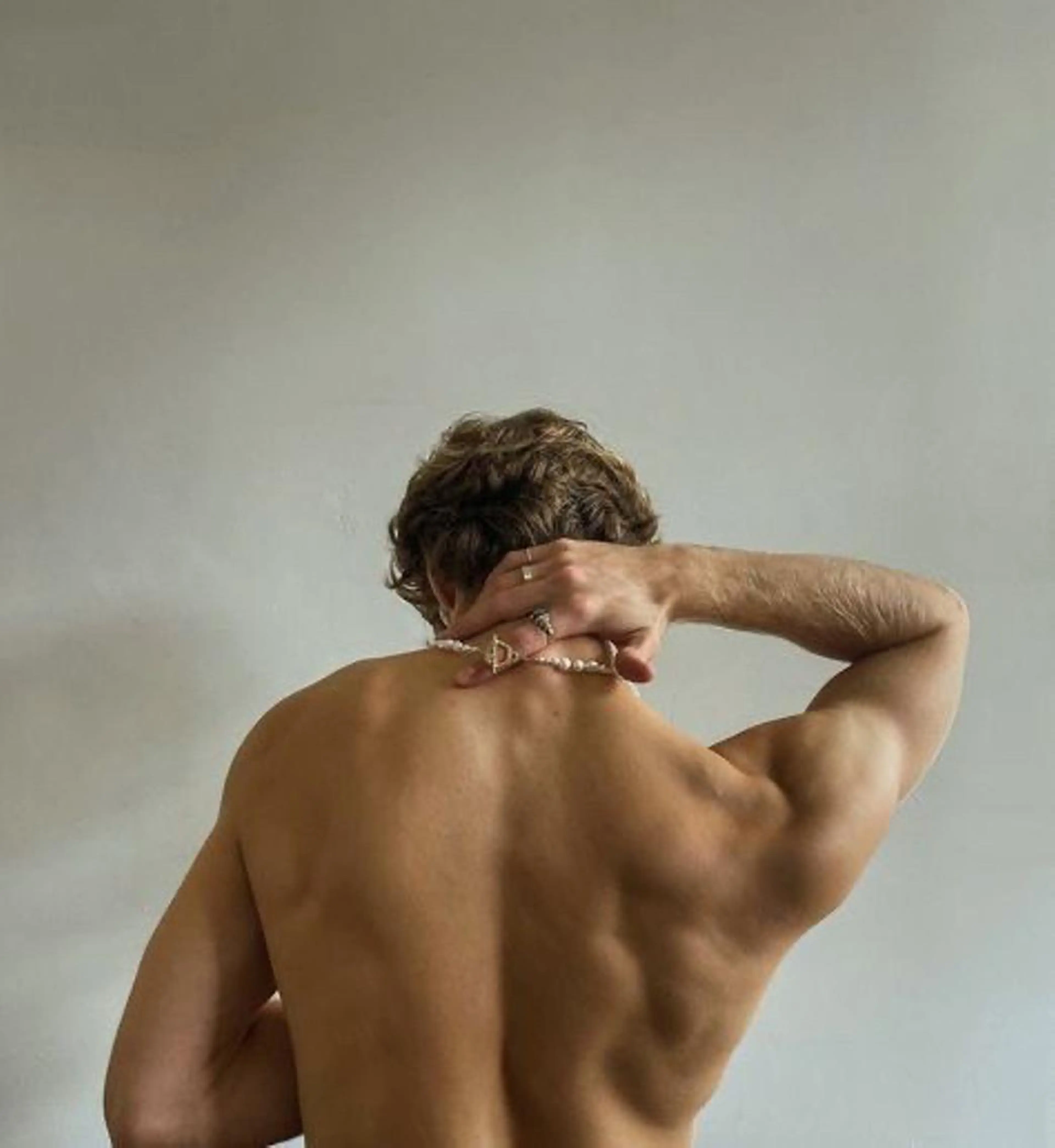 メンズ li'a hitomiの眉毛・アイブロウイメージ