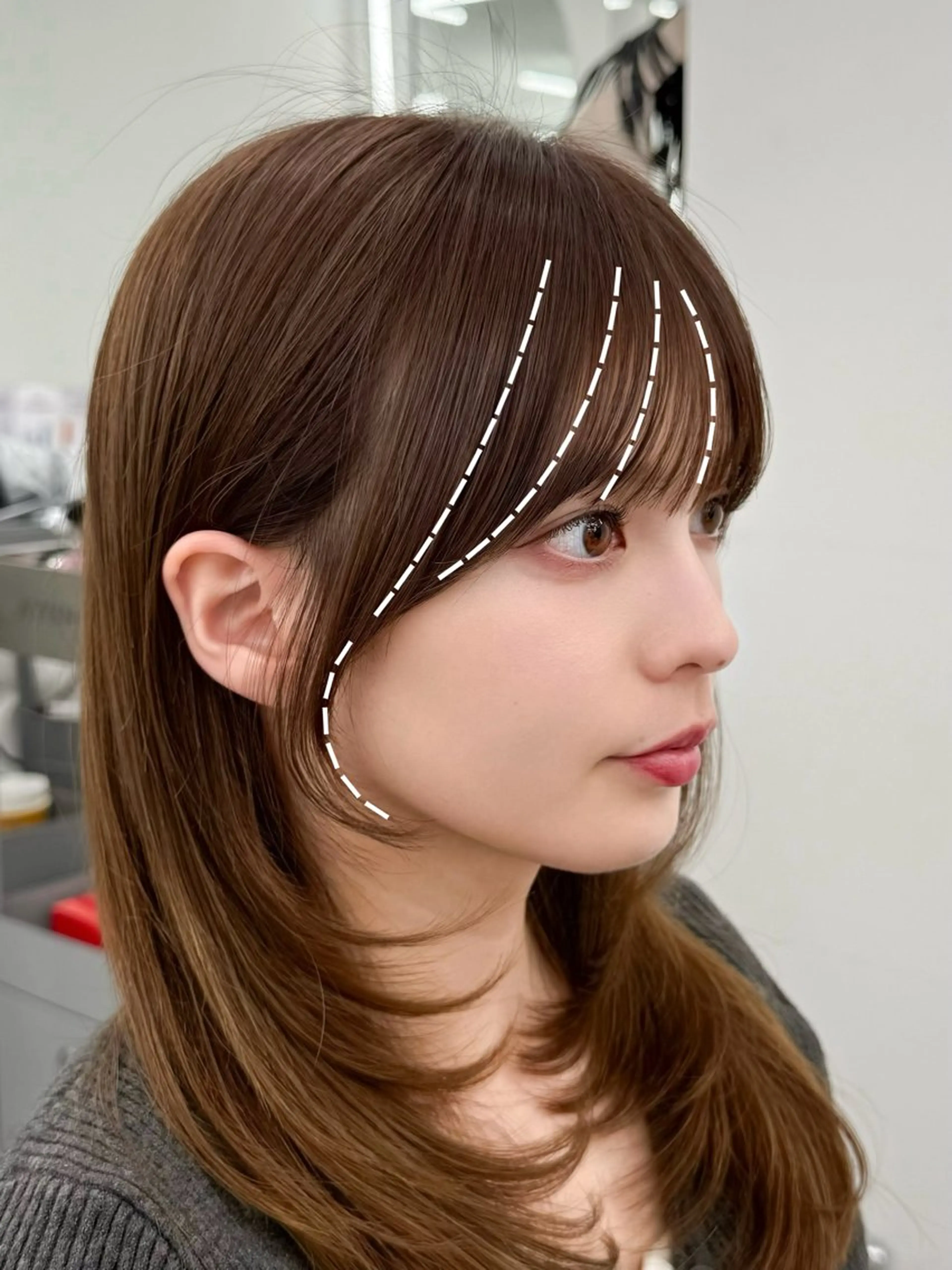 セミロング カット ヘアカラー トリートメント 失敗しない顔まわり× 小顔補正レイヤー難波のヘアスタイル