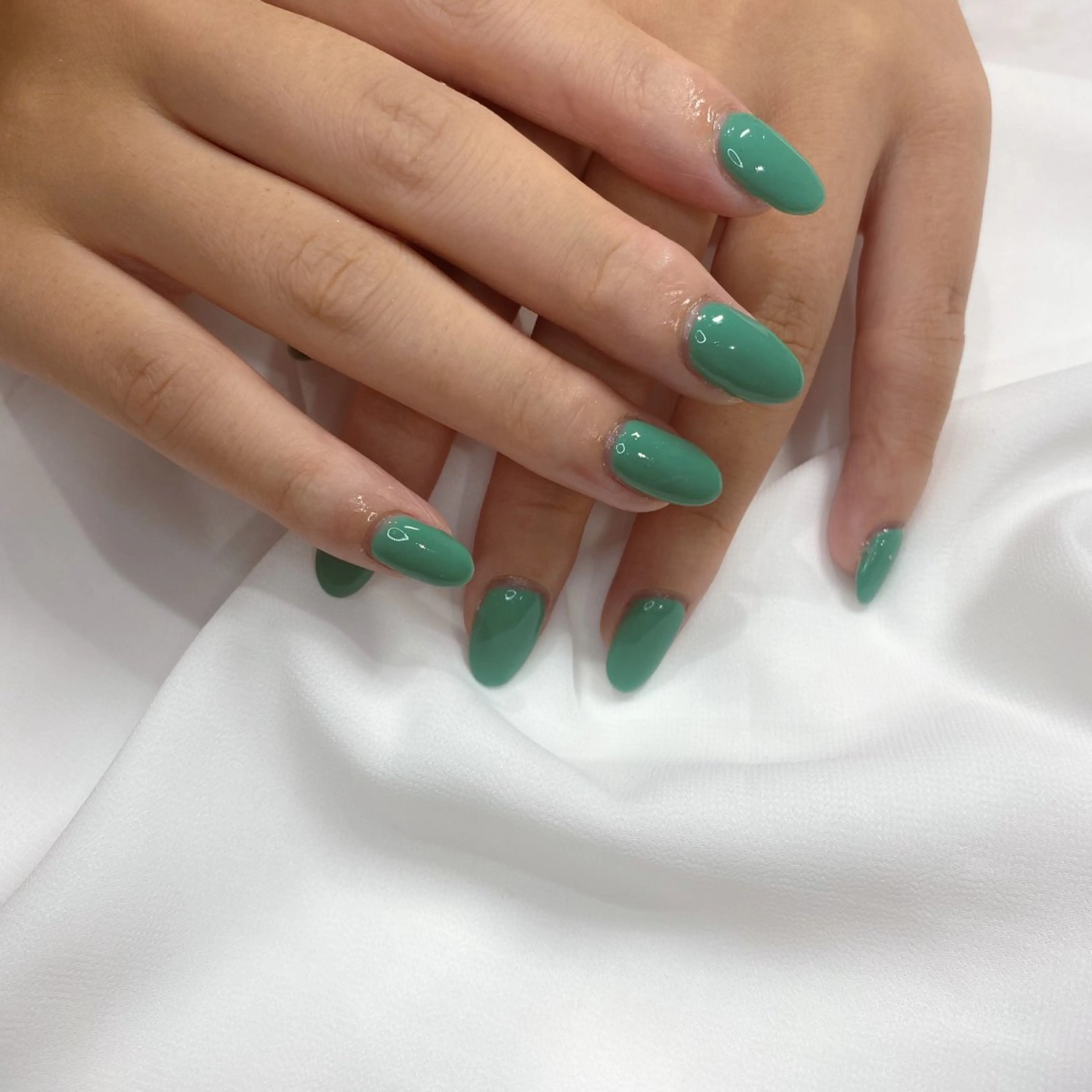 ネイル グリーン ネイル空間所属・muguet🎀 nailのネイルデザイン